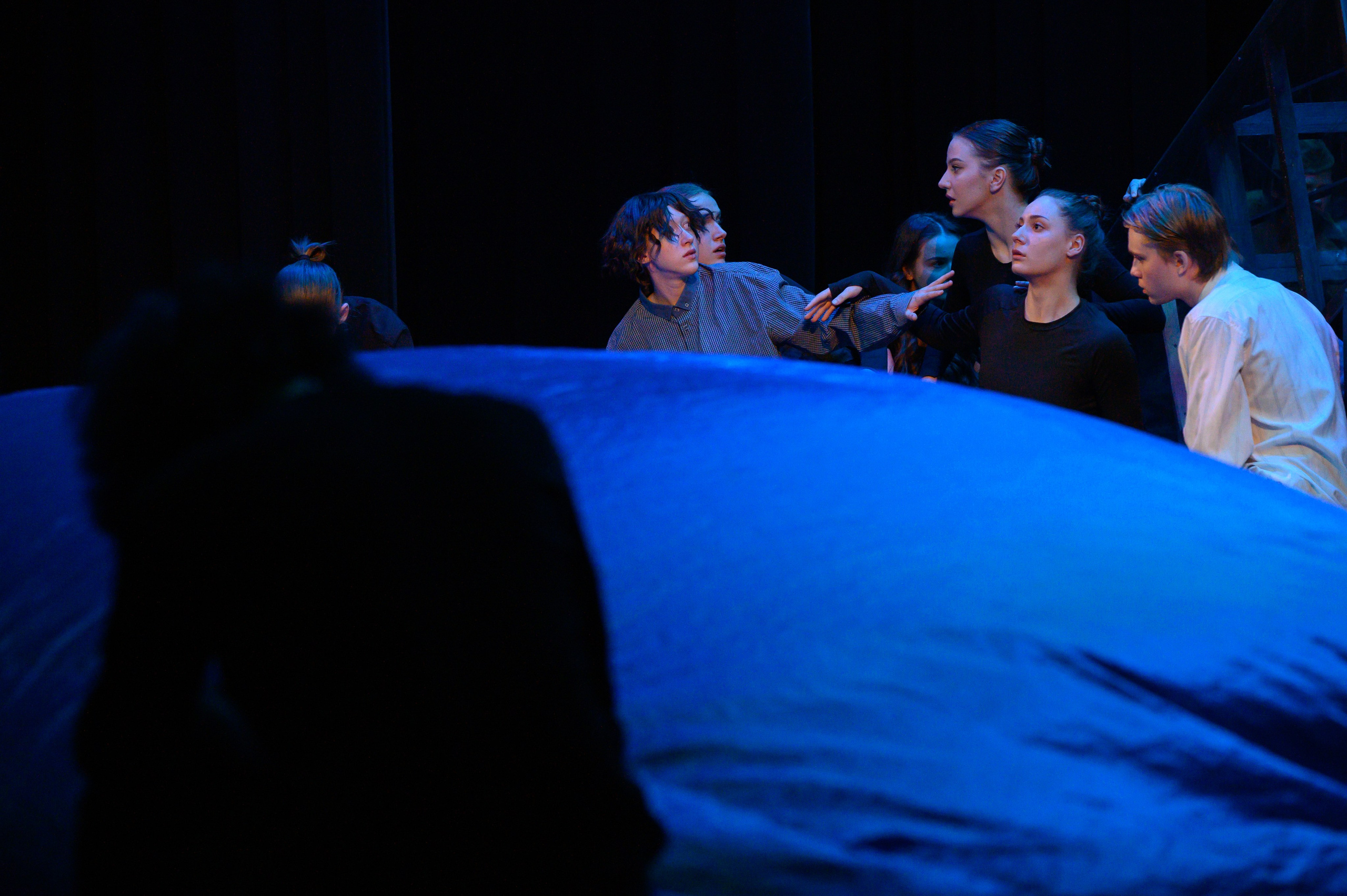 Молодая гвардия. Фотоуслуги, услуги фотографа, фотографирование важных событий