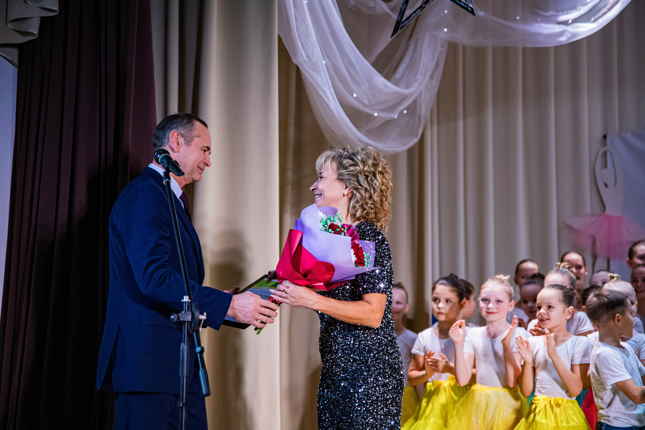 «Конфетти» Юбилейный концерт «Твори Добро». Фотограф Дарья Маташкова