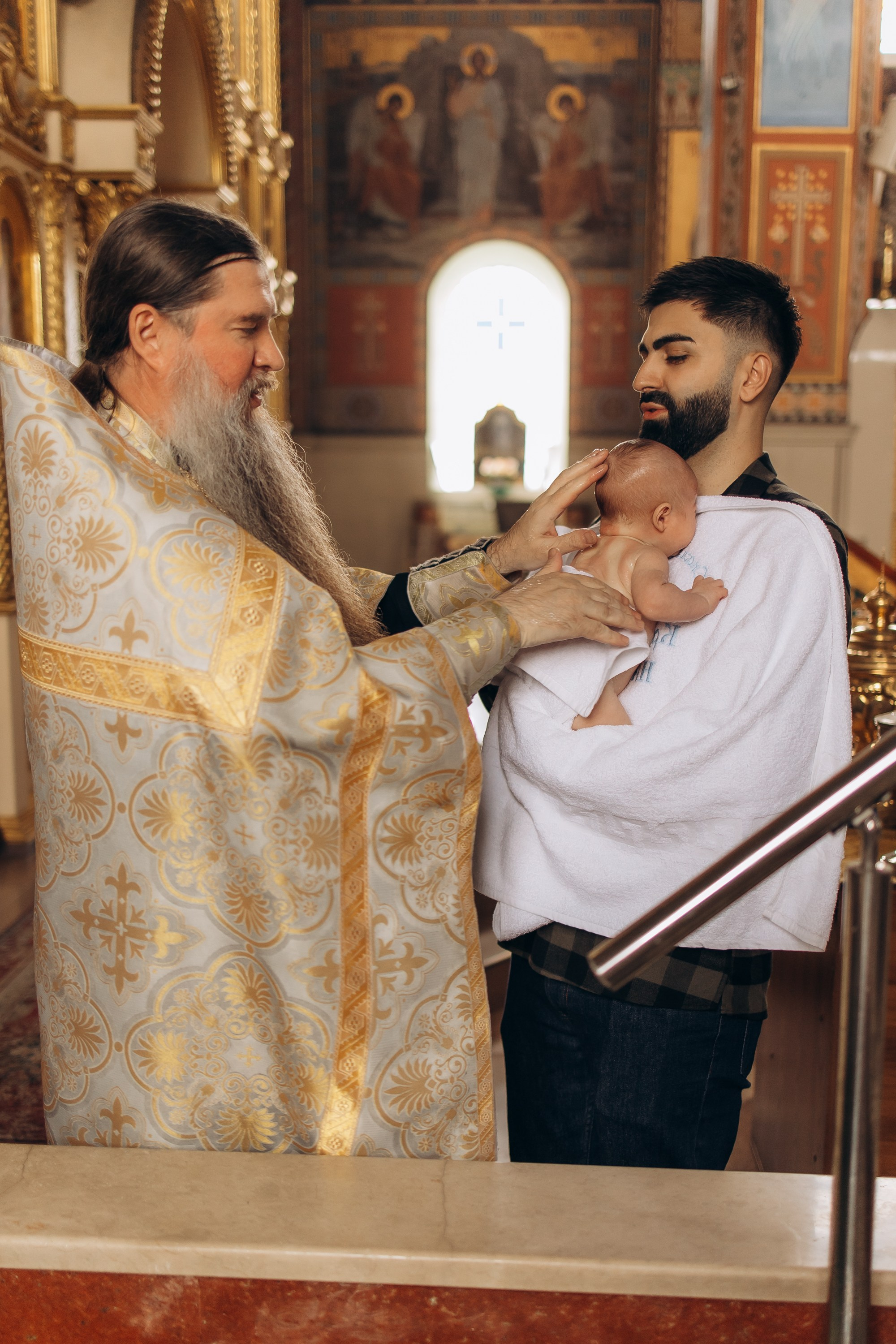 Крещение Николая и Александра. Семейный фотограф в Краснодаре Храмова Анна