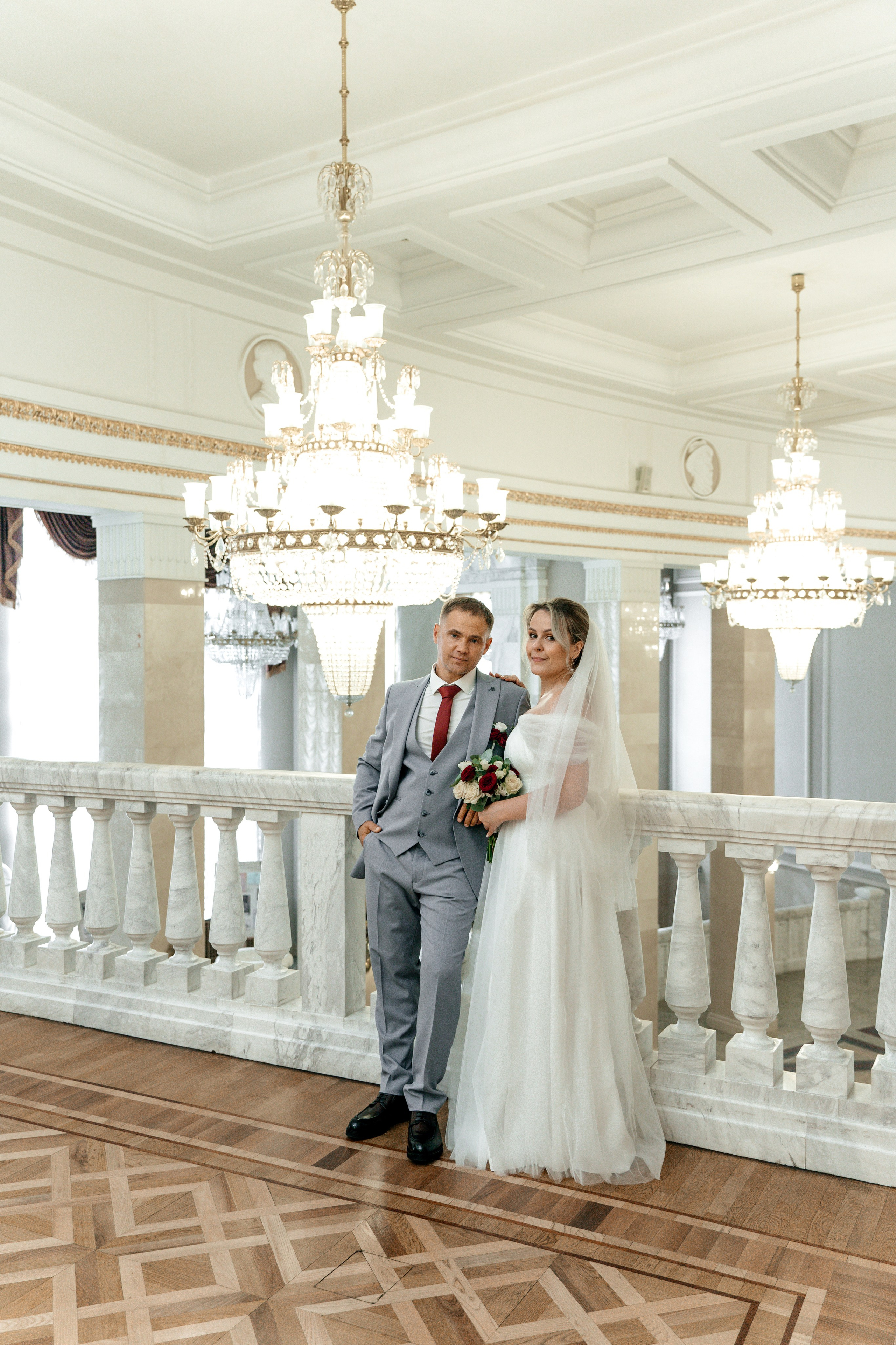 Фотосессия в театре: свадебные моменты. Ваш семейный фотограф в Минске — Вика Трегубова