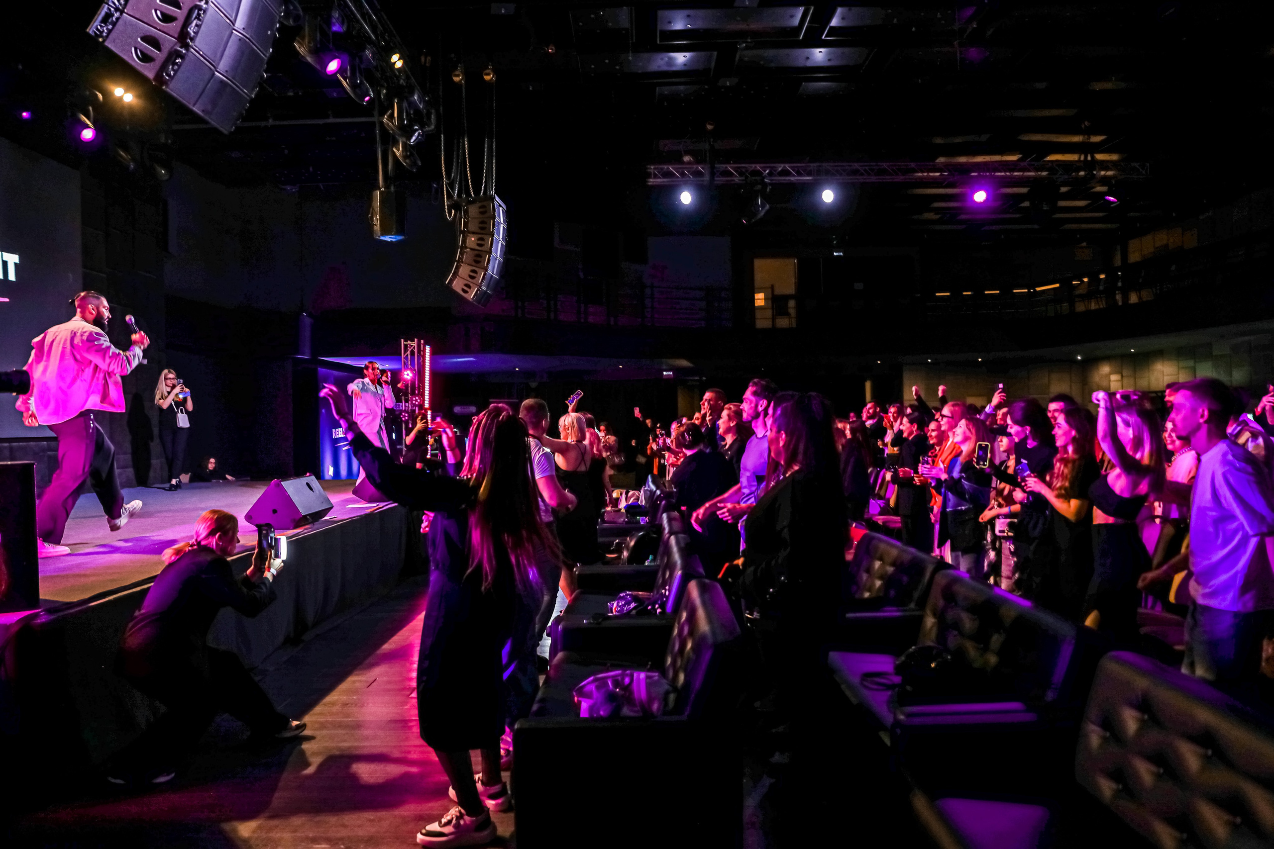 REELS CONTENT — НЕТВОРКИНГ. Photographer Viktoriya Markushina «My world throug»