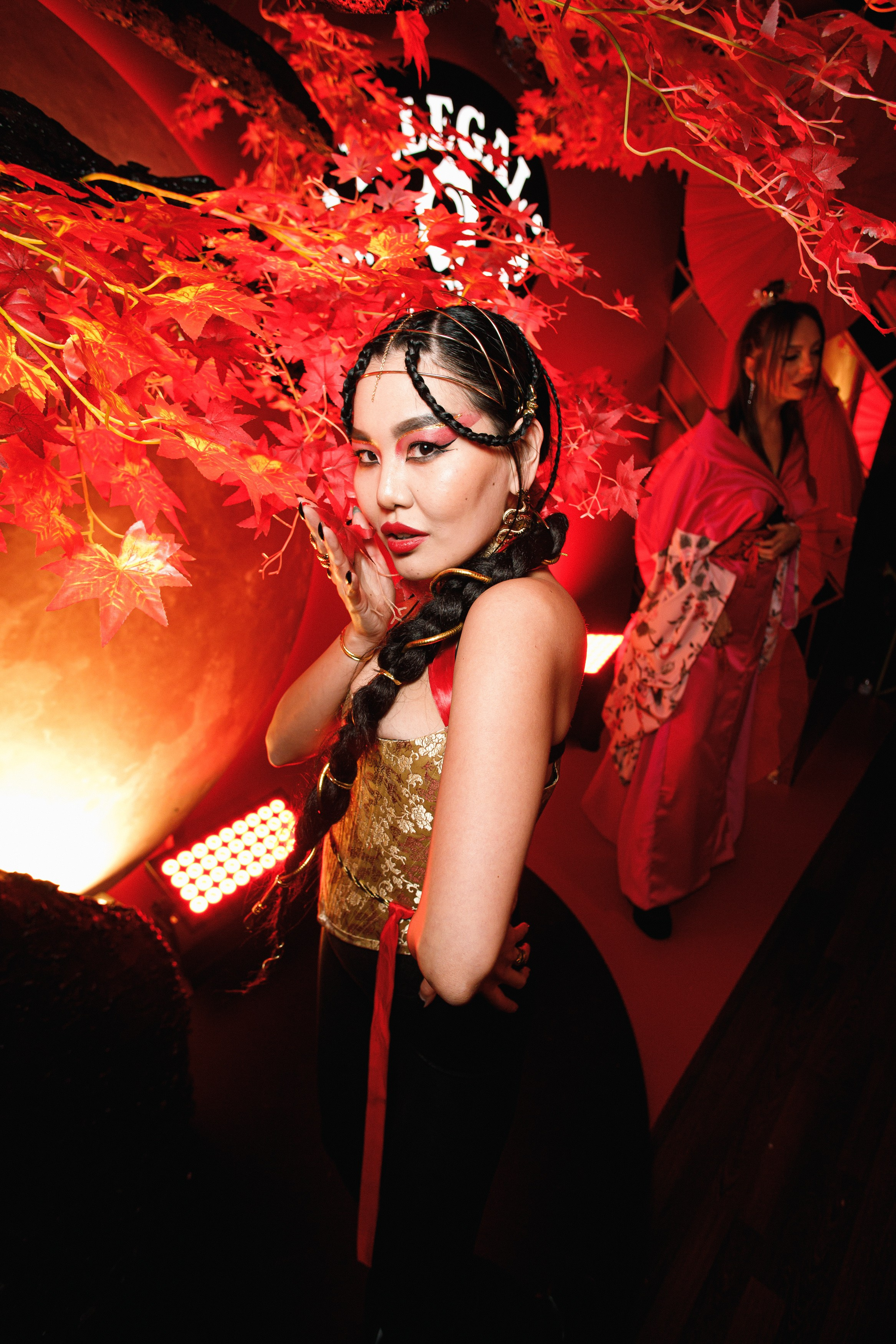 ILLEGAL FRIENDS | ASIA. СВОИ. ФОТООТЧЕТЫ-СОБЫТИЯ-МЕСТА