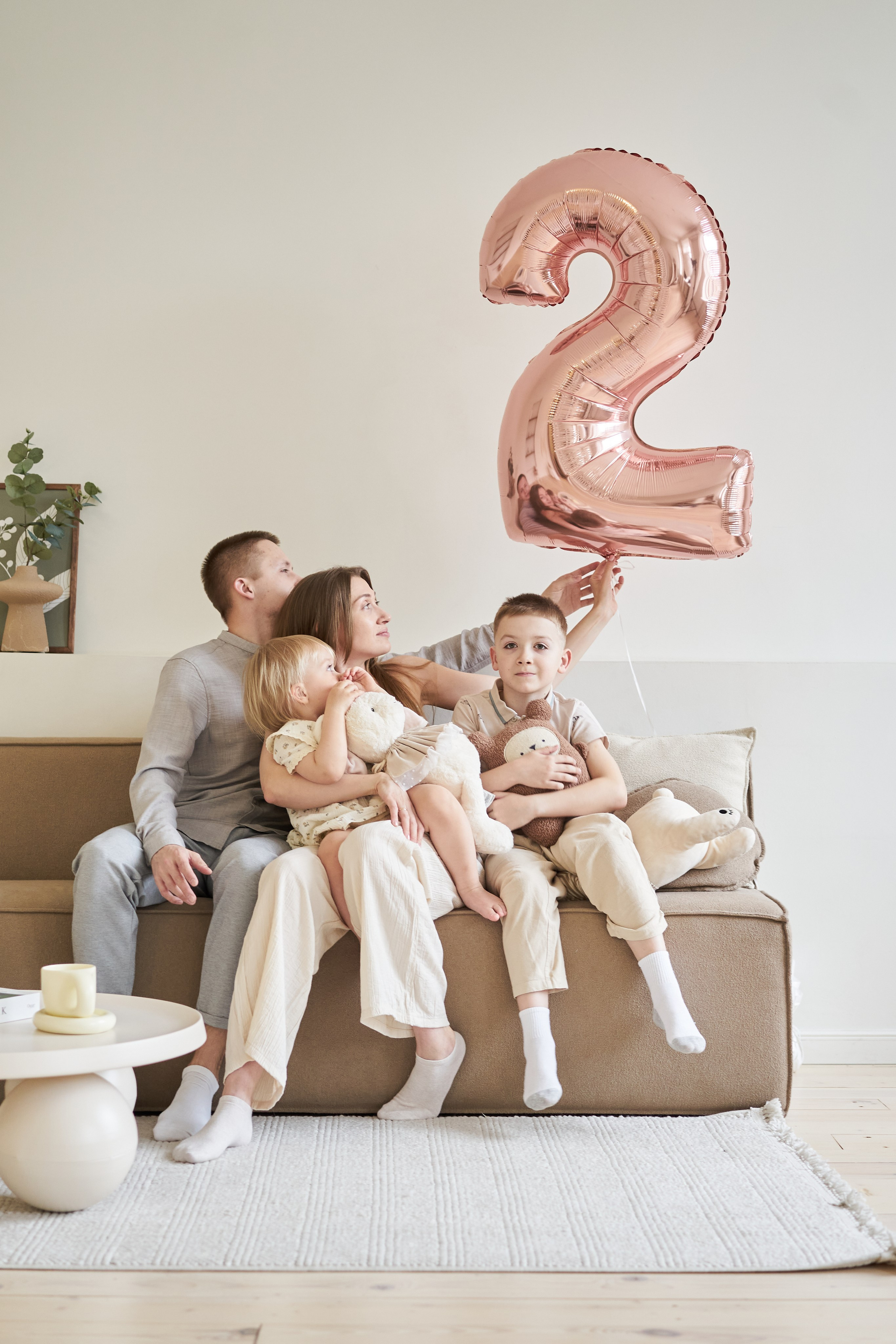 Семейная фотосессия в студии. Фотограф Екатеринбург Кокшарова Александра