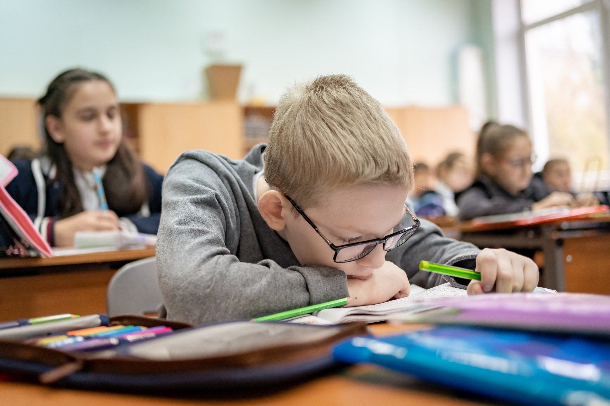 Выпускники начальной школы. Семейный фотограф Варвара Сорока в городе Москве