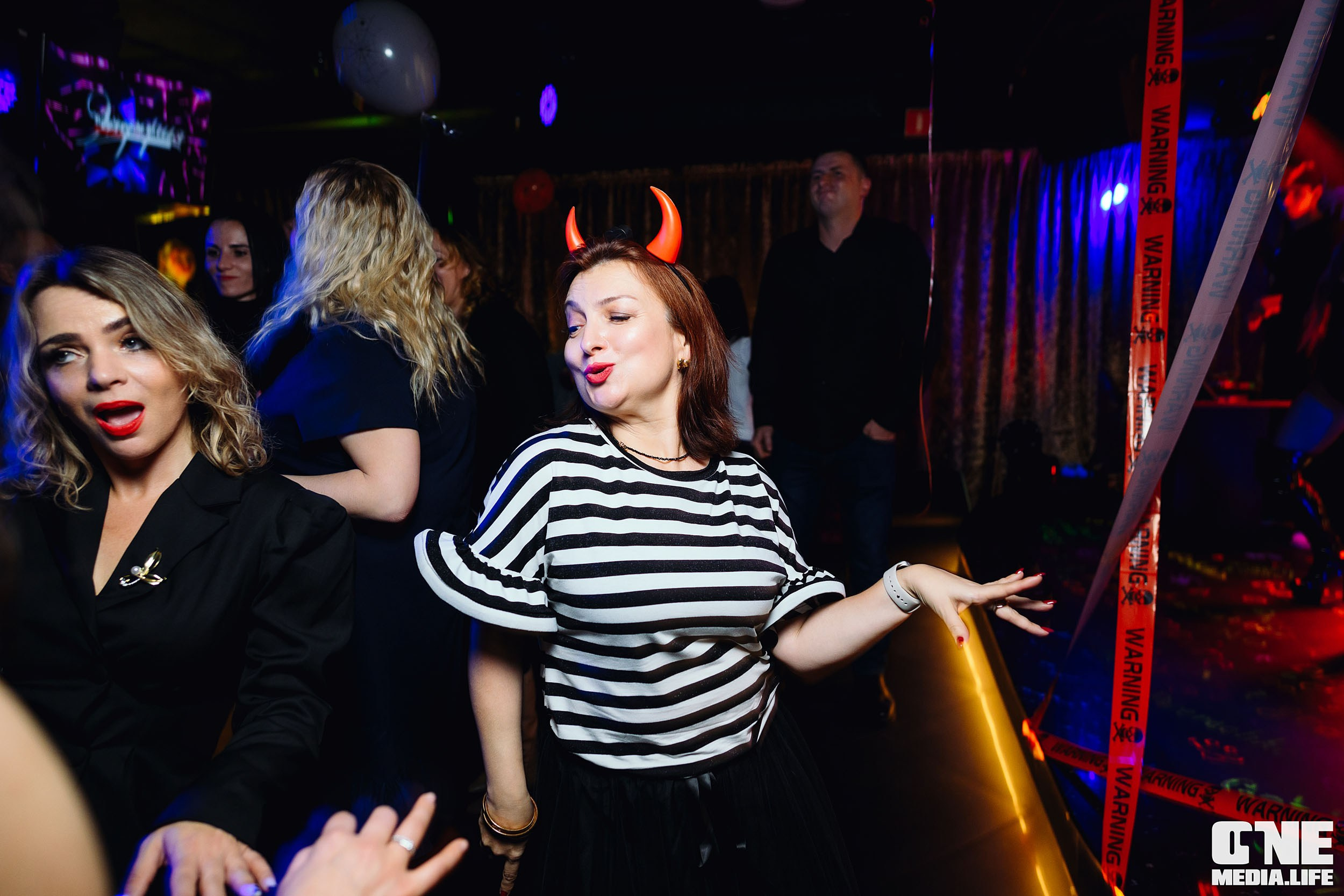 Фоторепортаж из караоке-клуба Эйфория. One Media Life: фоторепортажи, фотоотчеты с мероприятий и заведений