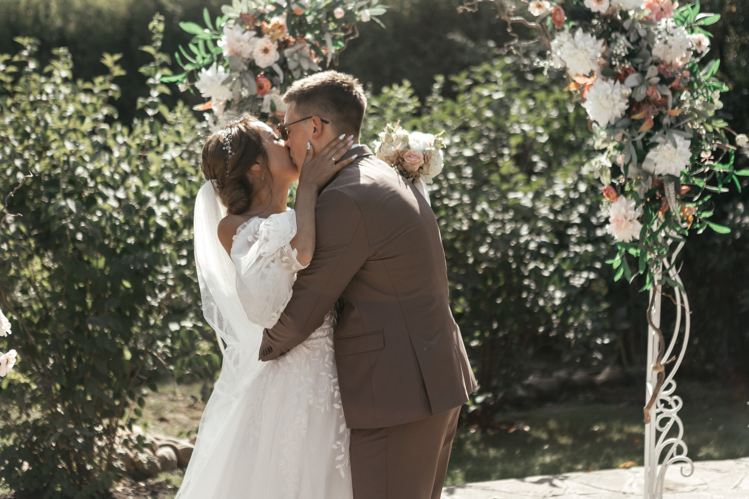 Свадебный фотограф Уфа — Руслан ГабдлисламовЖивые эмоции, красивые кадры, воспоминания на всю жизнь.Работаю по всей Республике Башкортоста. Свадебный фотограф Уфа Руслан Габдлисламов