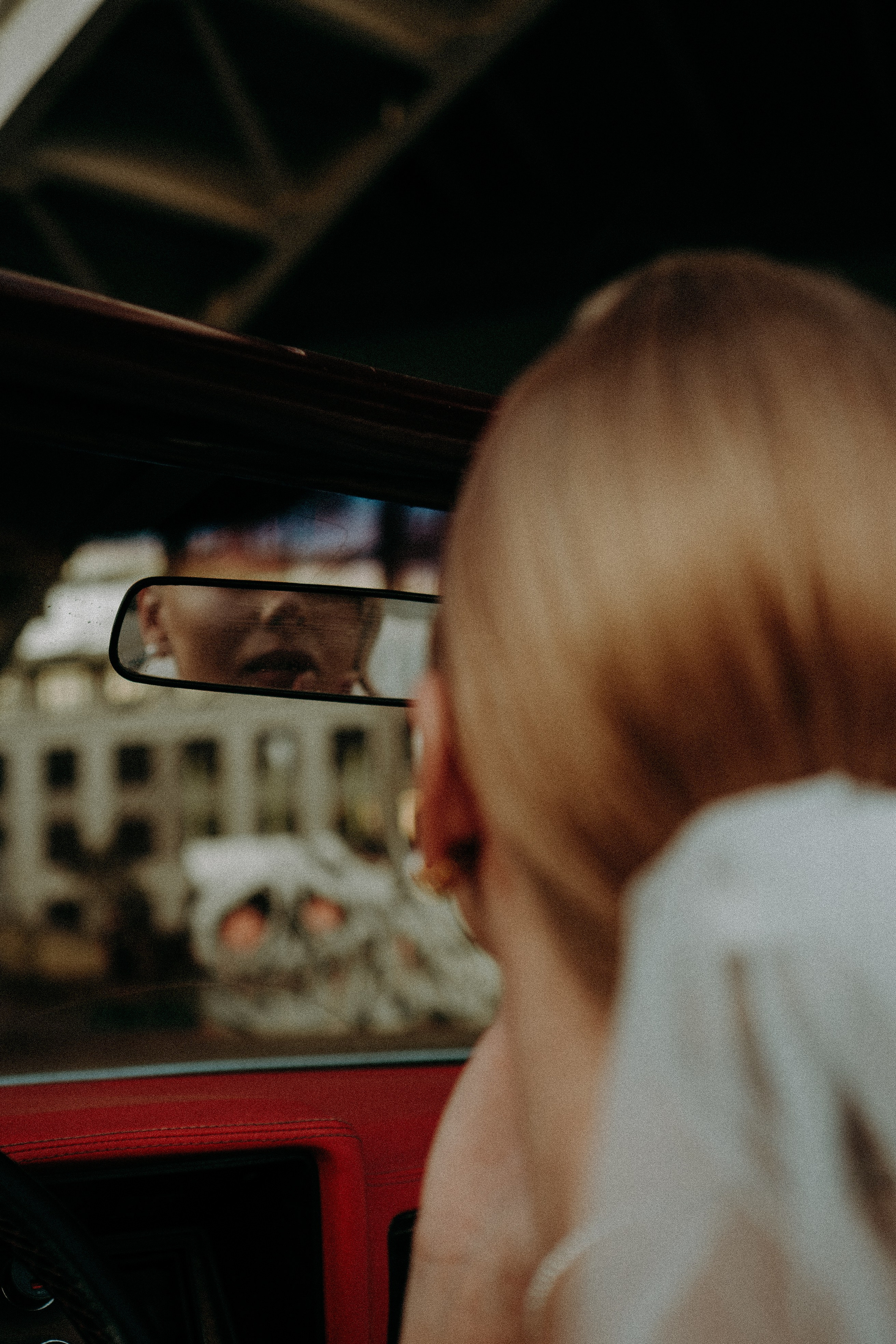 СВАДЕБНАЯ СЬЕМКА ВОЗЛЕ МСОТА БЕТАНКУРА НА КАБРИОЛЕТЕ. Профессиональный фотограф, Санкт-Петербург — Виктория Богомолова