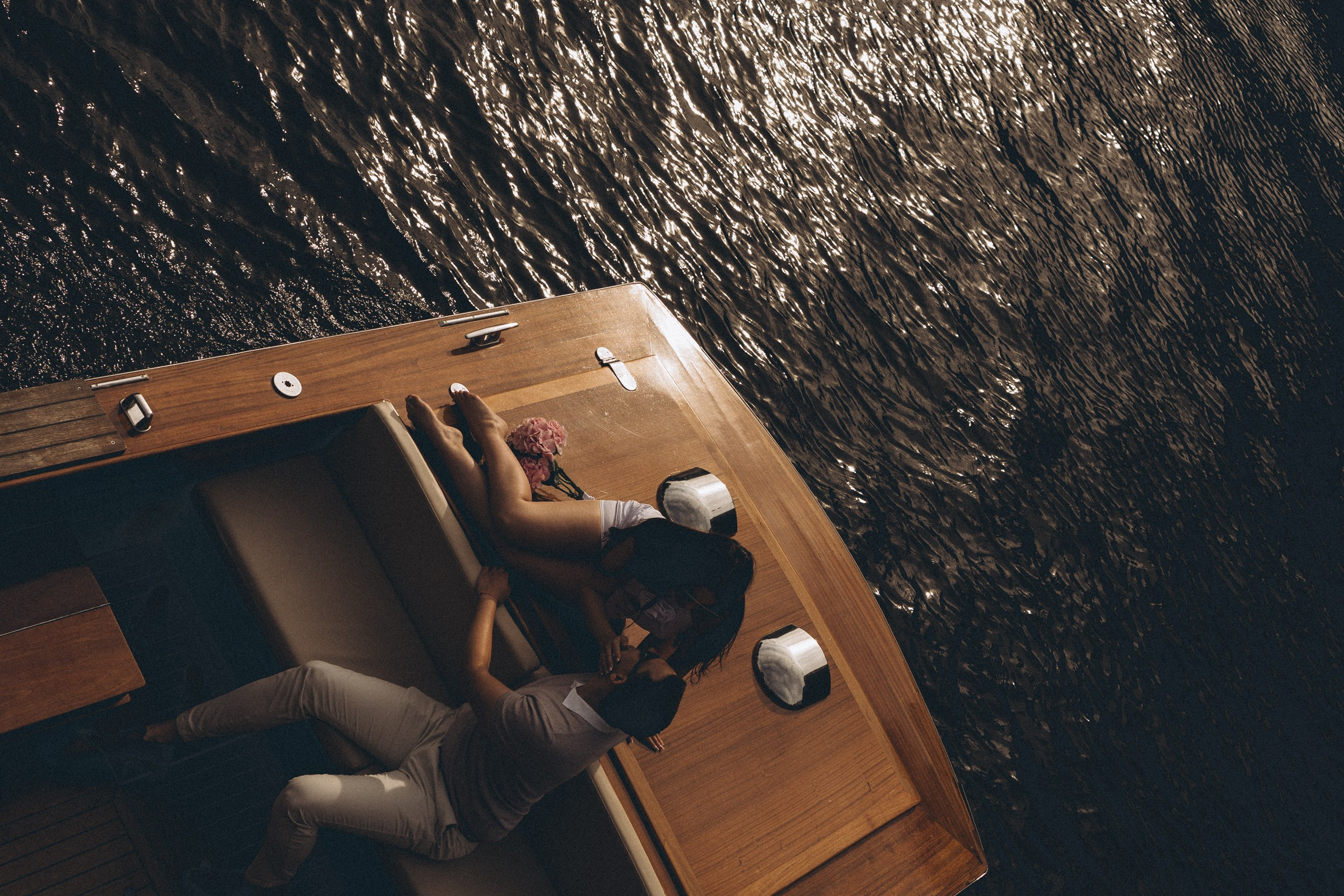 СВАДЕНБНАЯ СЬЕМКА НА КАТЕРЕ ПО КАНАЛАМ САНКТ-ПЕТЕРБУРГА И В АКВАТОРИИ НЕВЫ. Профессиональный фотограф, Санкт-Петербург — Виктория Богомолова