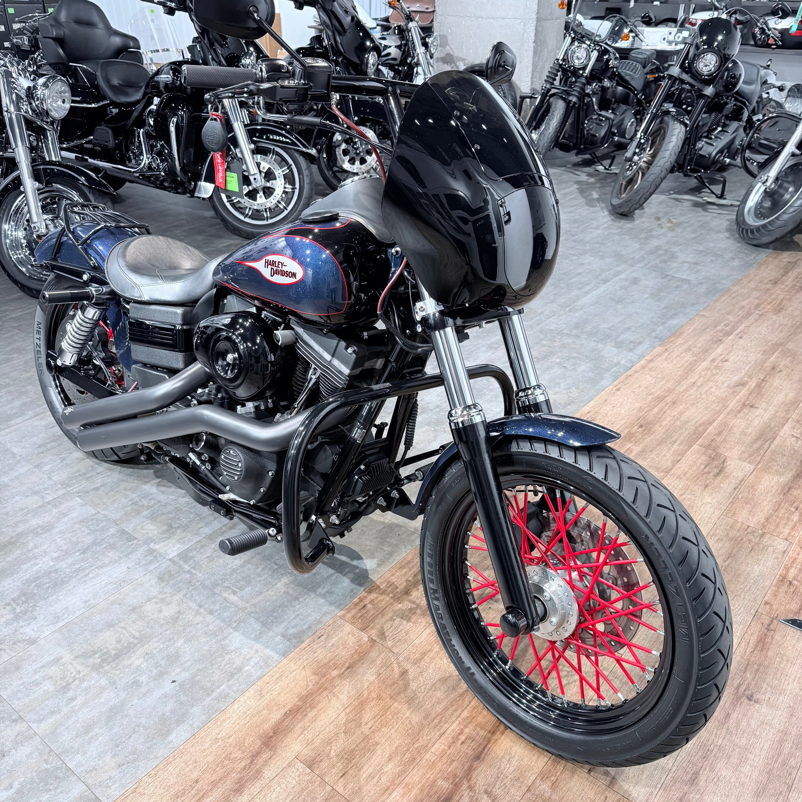 2013 Street Bob АВS Сlub-Style Blue. Hello Davidson, Москва. Только хорошие мотоциклы…