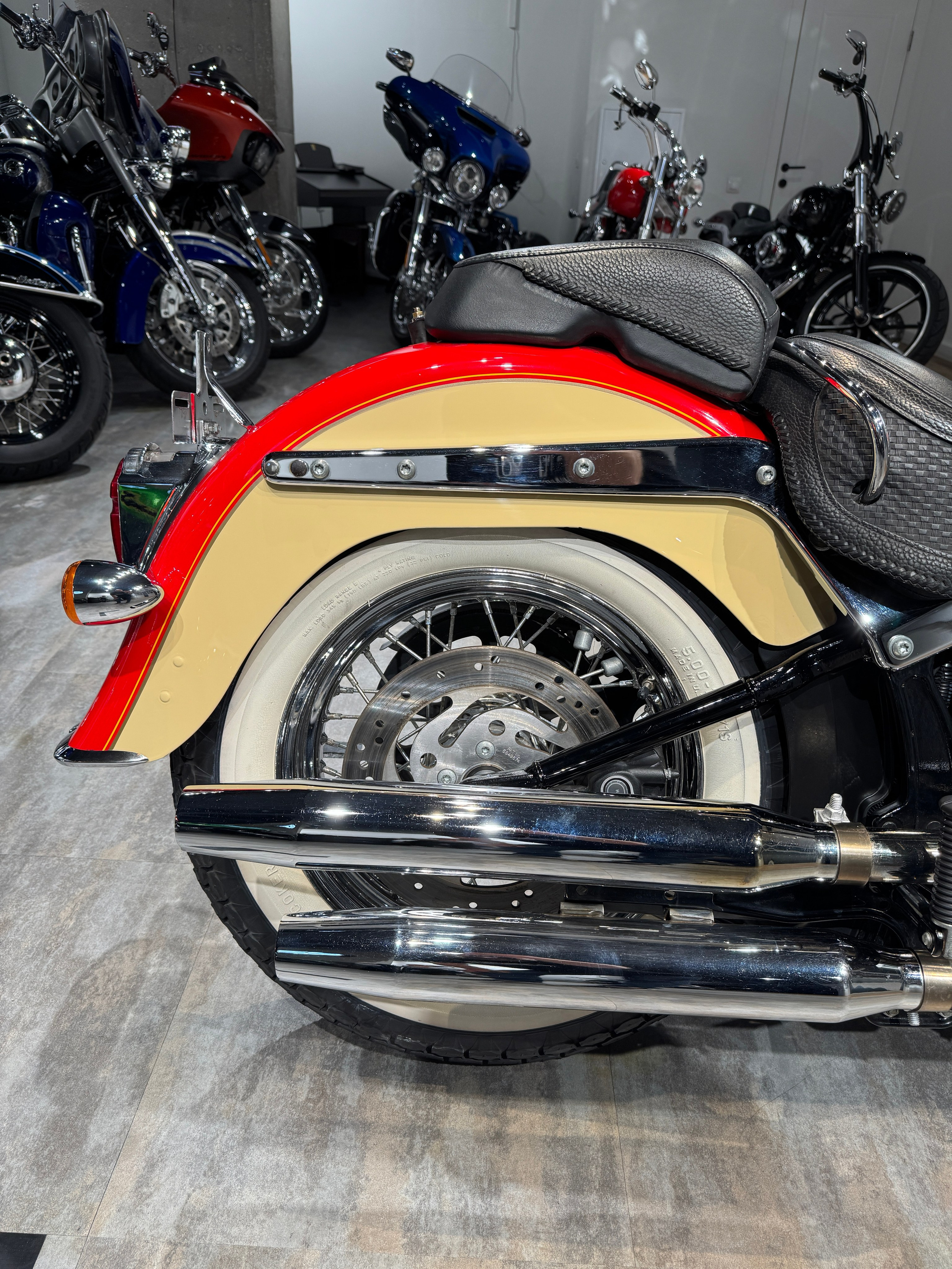 Купить Harley Davidson 2008 Softail Deluxe Orange Sand. Hello Davidson, Москва. Только хорошие мотоциклы…