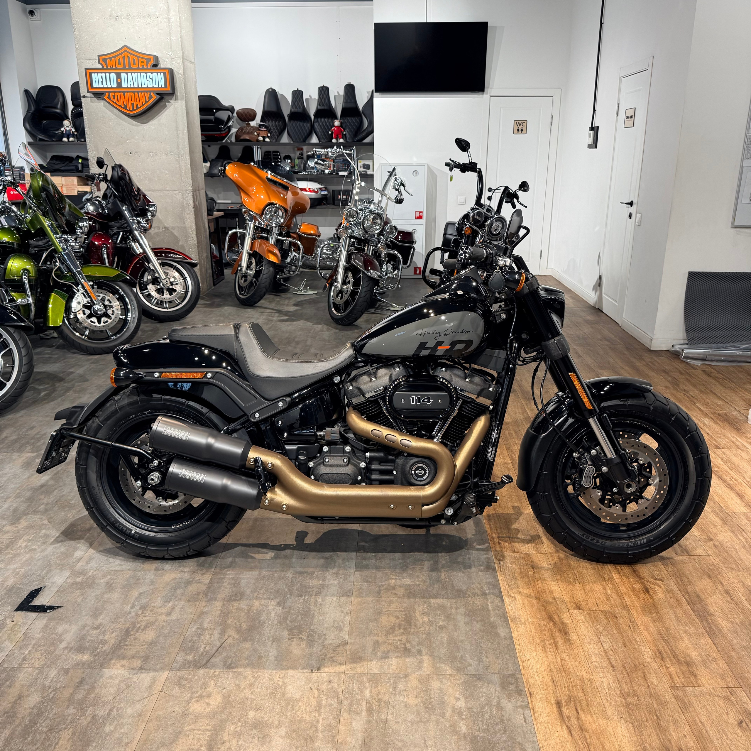 2023 HD FAT ВОВ 114 Vivid Black Nаrdо Gray (VIN *5НD*4007). Hello Davidson, Москва. Только хорошие мотоциклы…