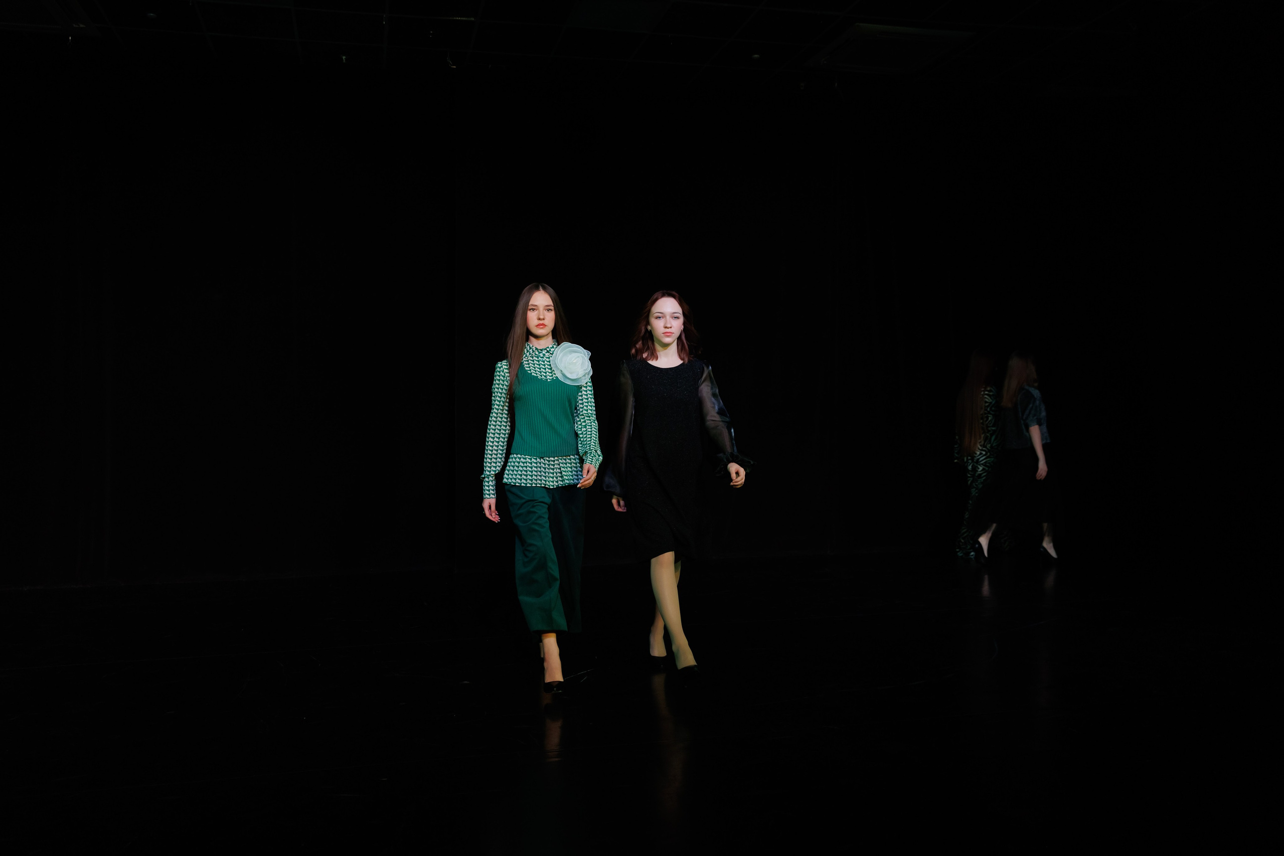 Показ коллекций Новосибирских дизайнеров для Fly Production. Фотограф Новосибирск — Наталья Гресь