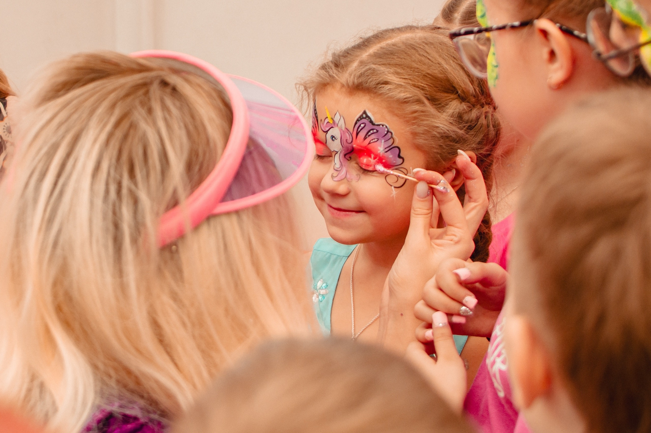 РЕПОРТАЖНАЯ детская. Фотограф крещений, семейный фотограф Приходько Ксения