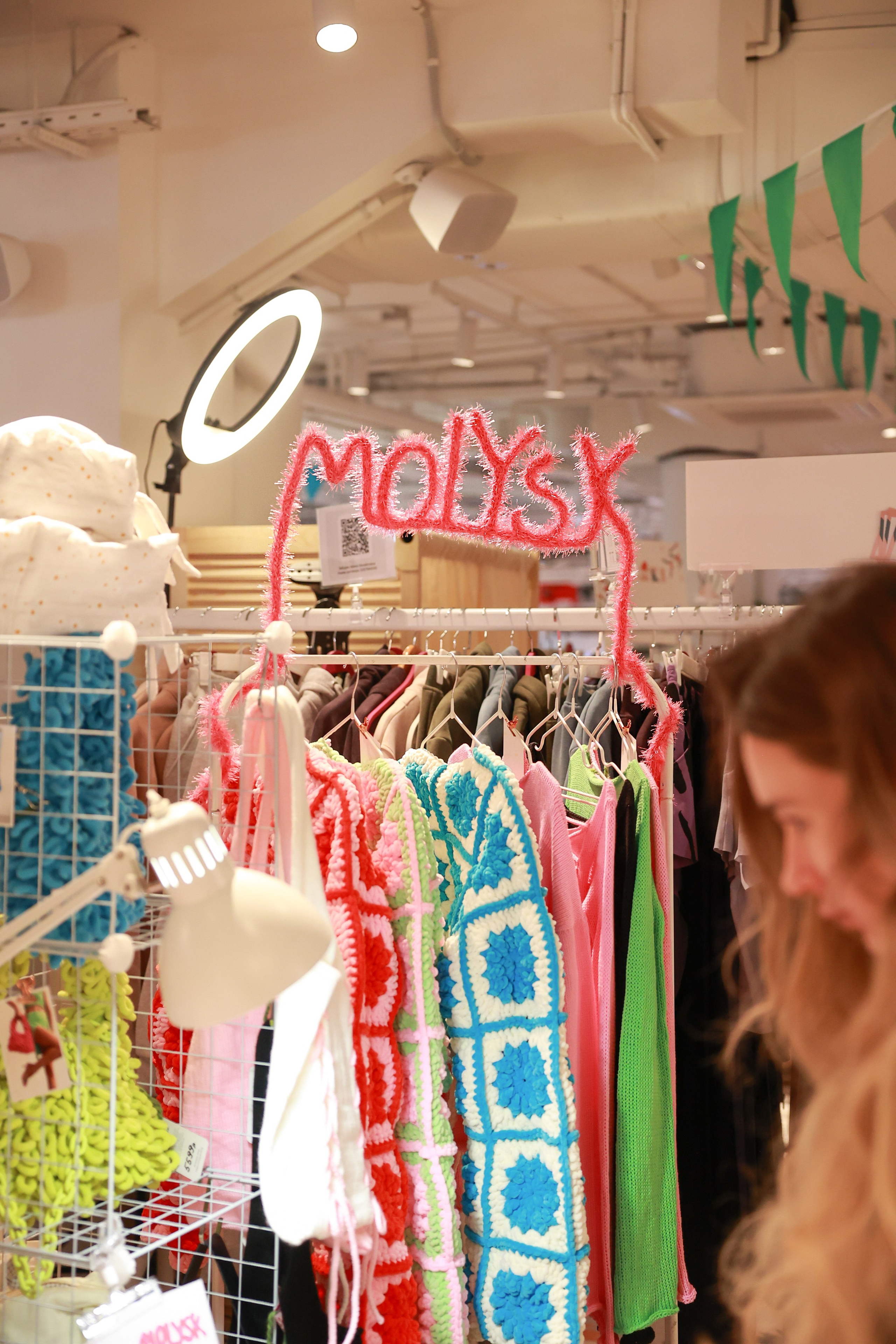 2–3 марта 2024 в пространстве «Три вокзала. Депо» / День 2 / фото Саша Жукова. Фотоотчеты «Ламбада-маркета»