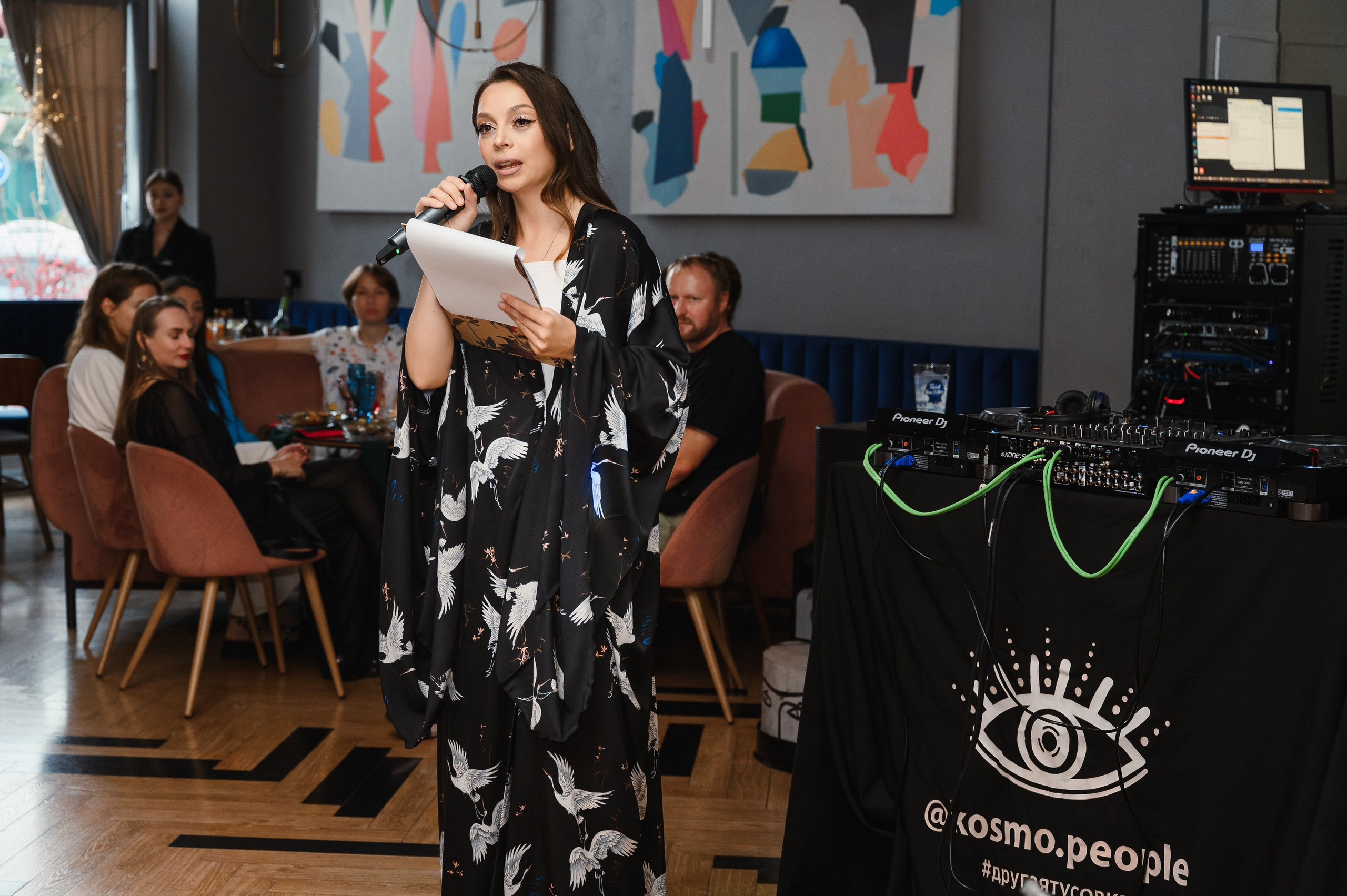 День рождения в формате выступления. Wedding and family photographer USA