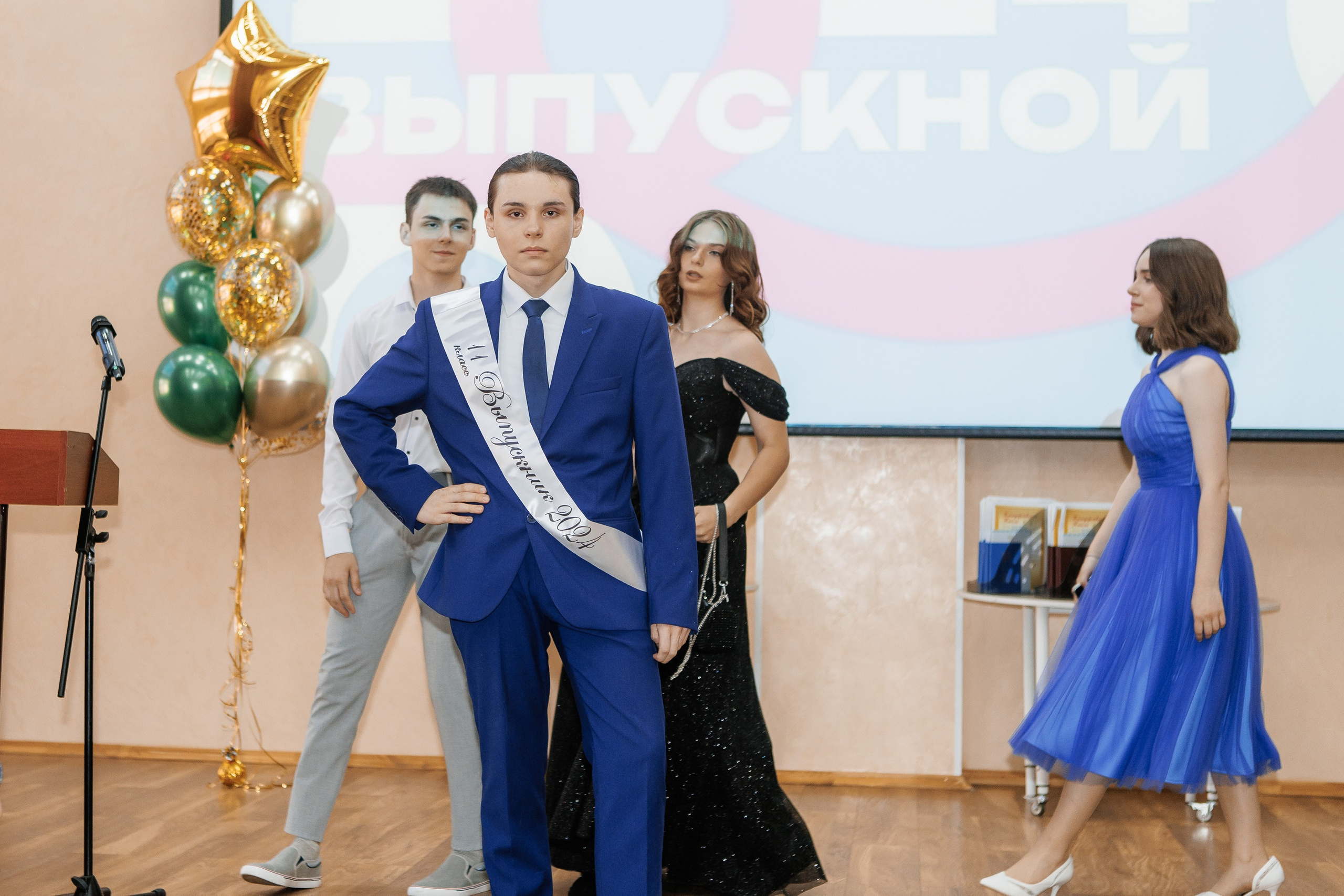 Выпускной Гимназия 12 2024 г. Свадебный и портретный Фотограф в Липецке Дмитрий Котюков