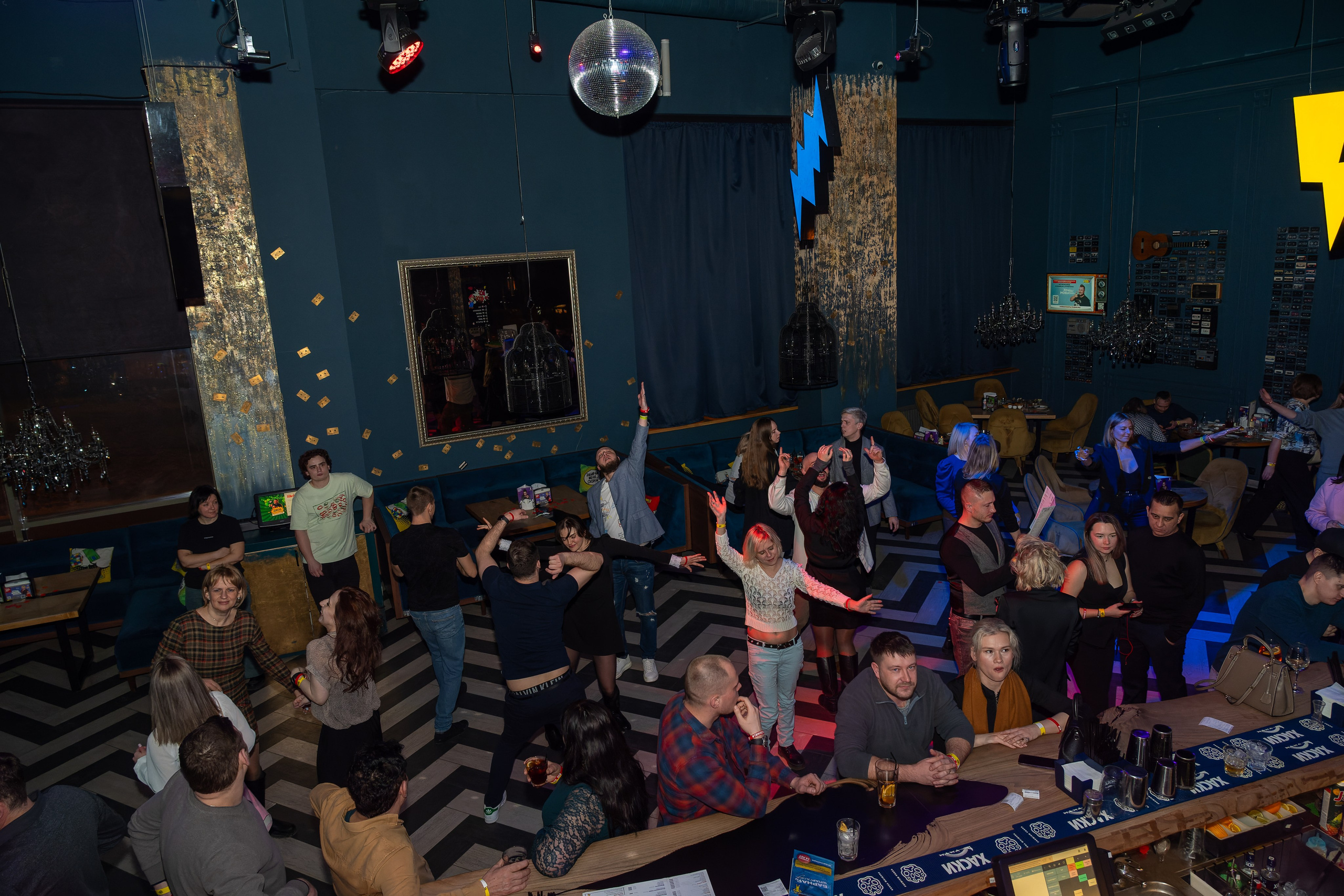 Съёмка мероприятия в баре Руки вверх. «Студия DRONAVT`s» — видеосъёмка и фотография г. Москва