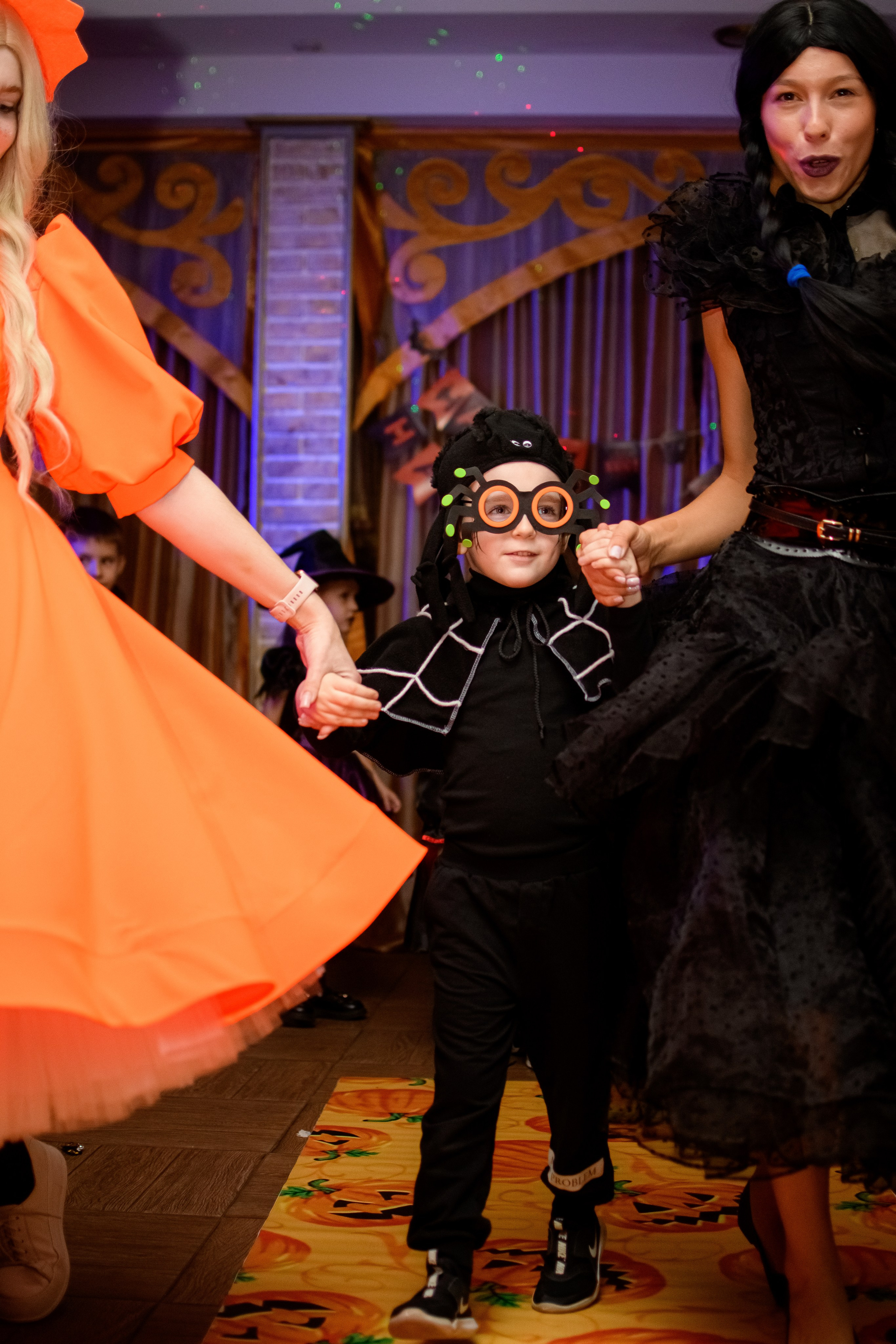 HALLOWEEN. Photokarish