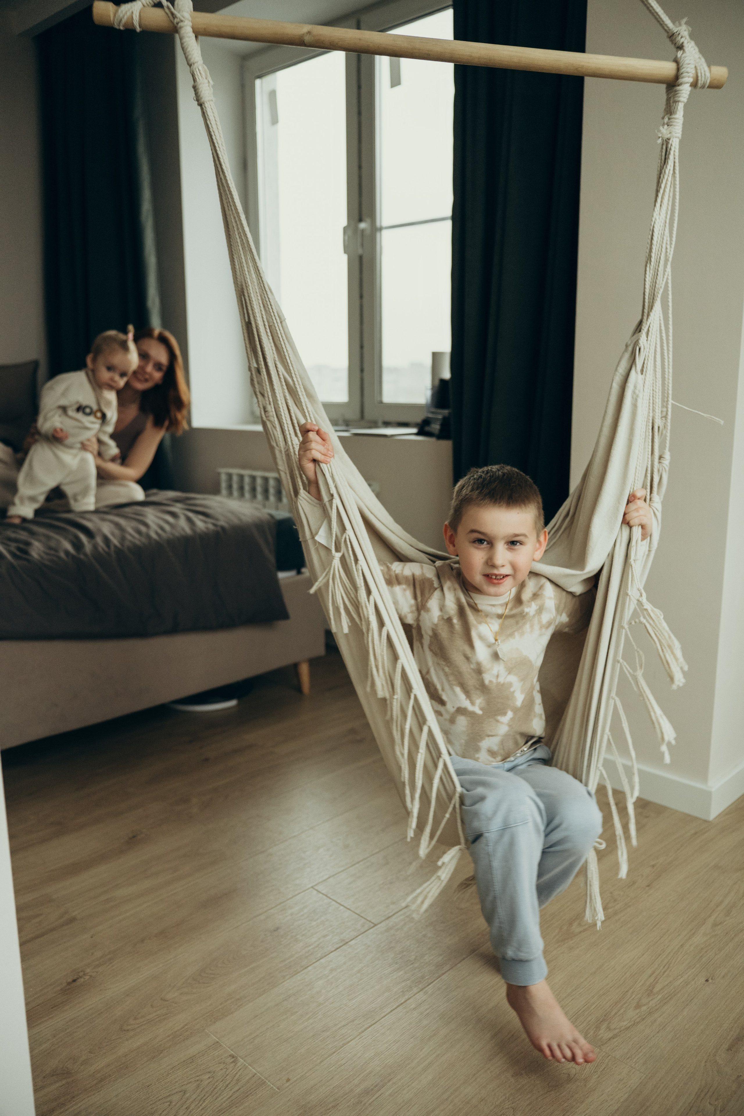 Анастасия, Ярослав и Асия