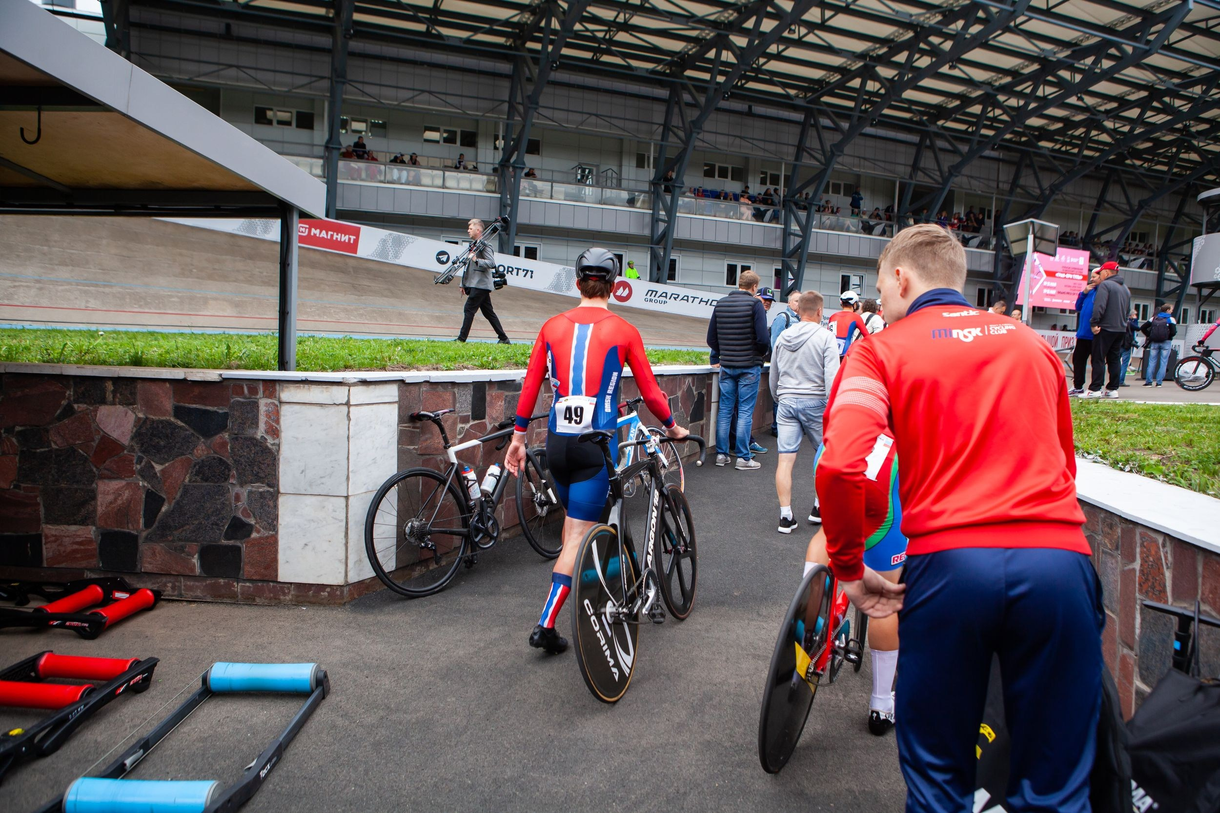 Соревнования по велоспорту «Большой приз Тулы» (19 мая 2023). Репортажный фотограф Алексей Пирязев