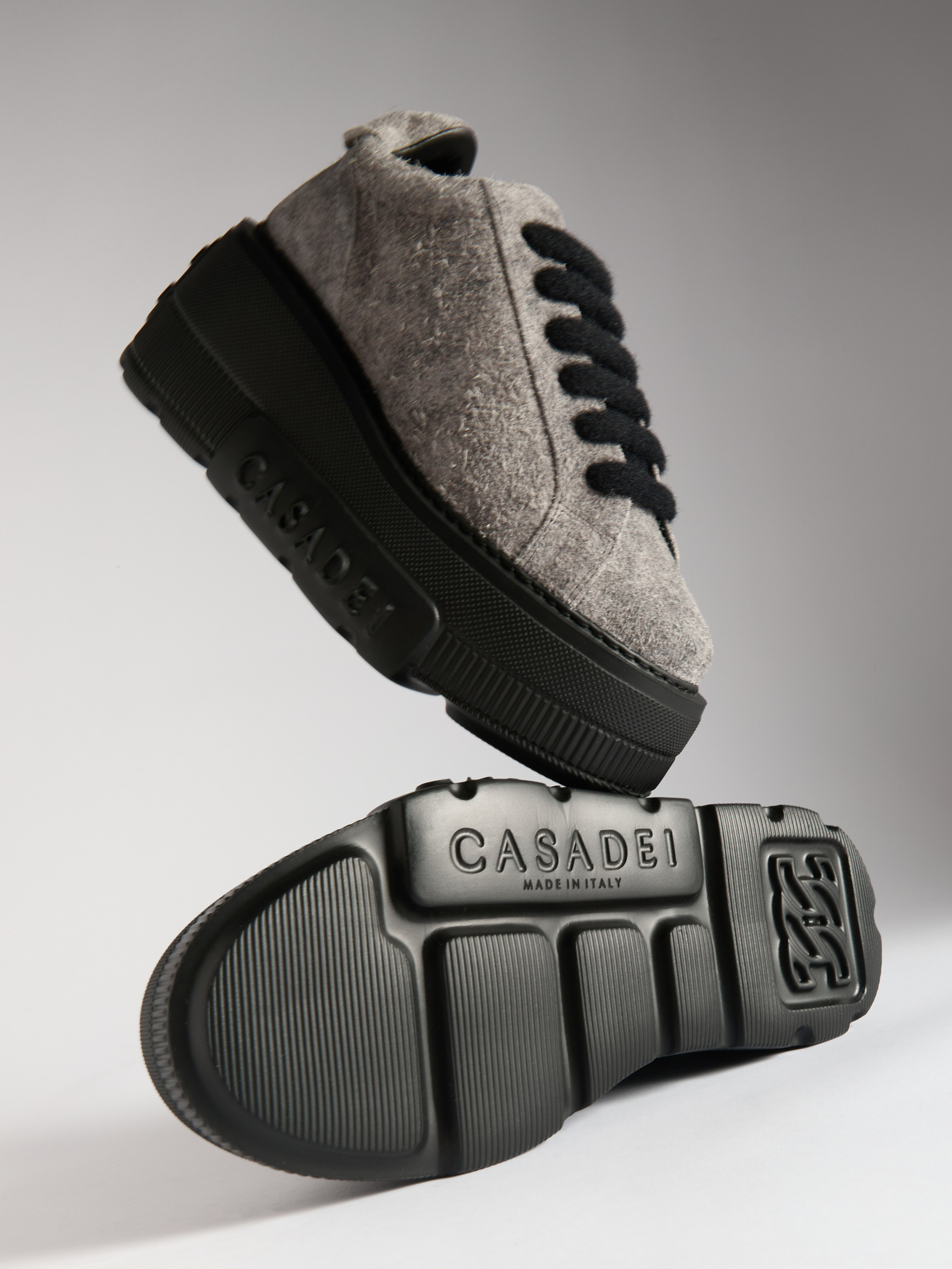 Предметный фотограф в Москве Евгений Шубин