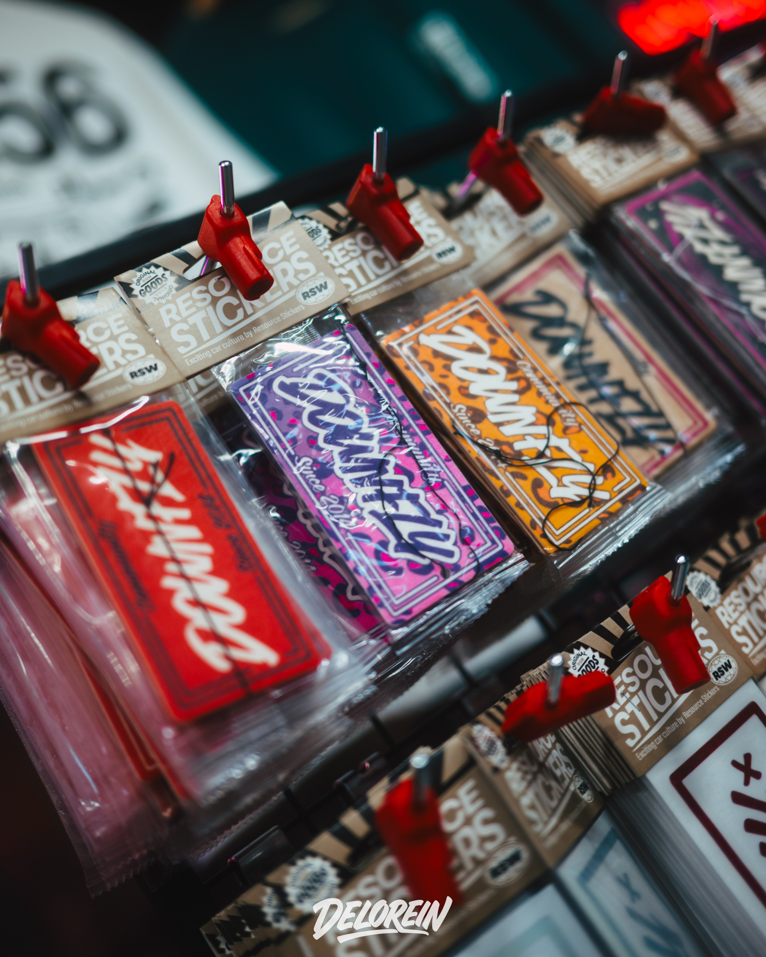 Downfly 25 марта 2026. DeLorein