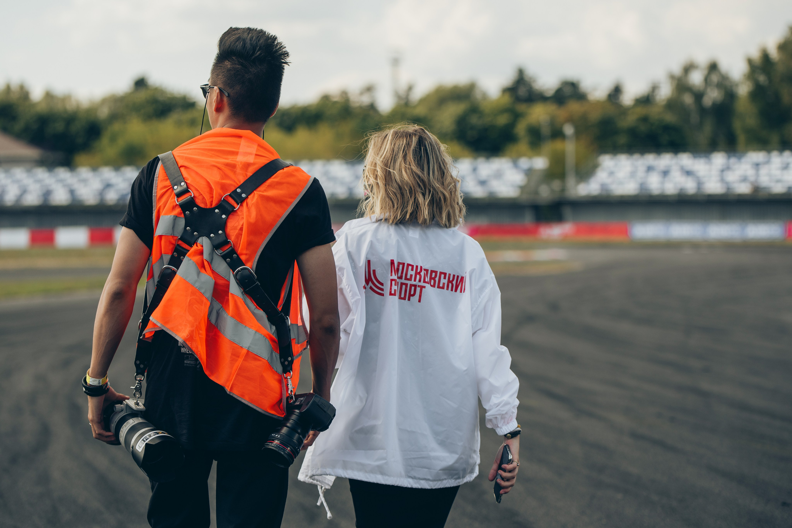 Rds запад ADM Raceway. DeLorein