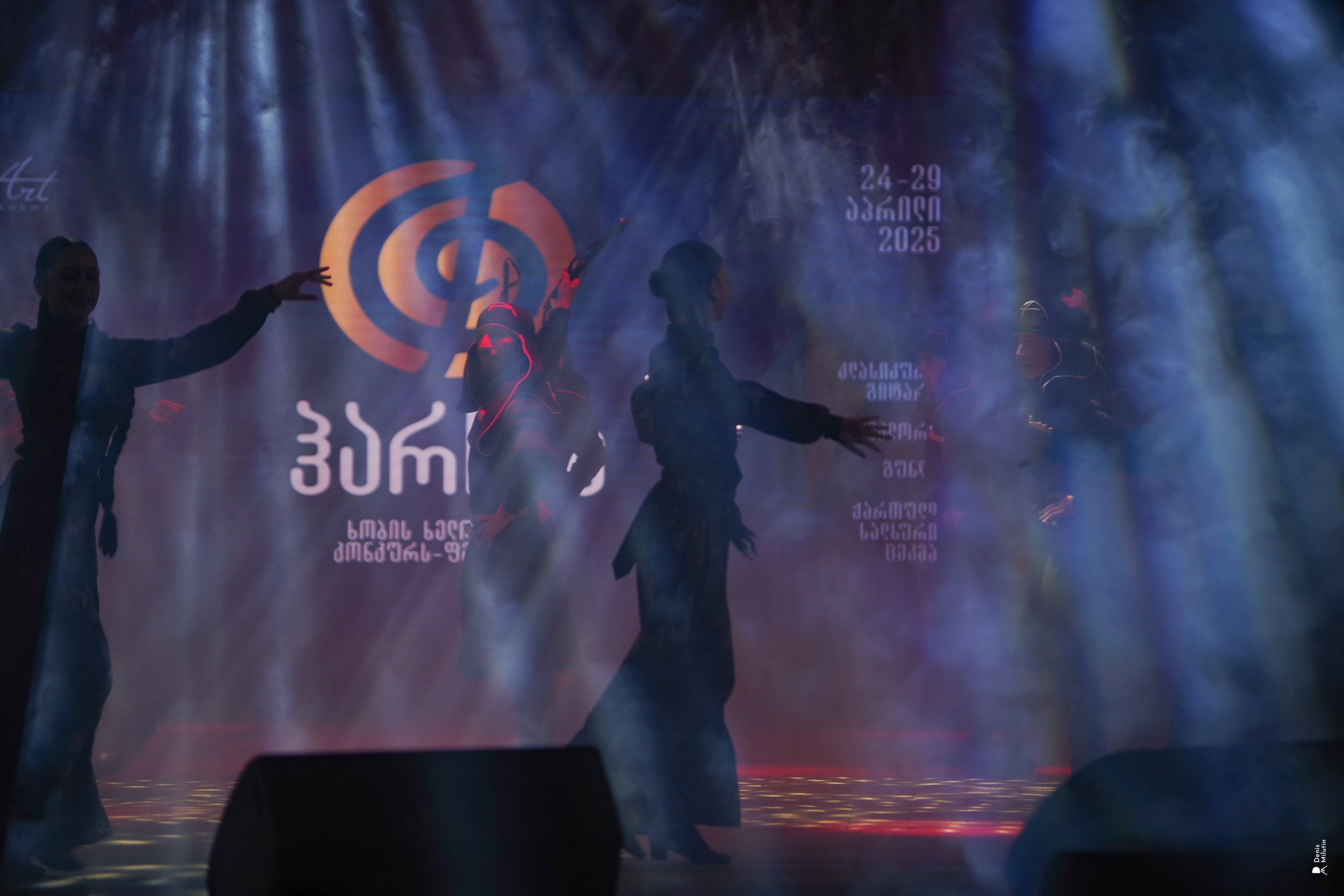 Танцы в Хоби. Портретный фотограф Денис Милютин