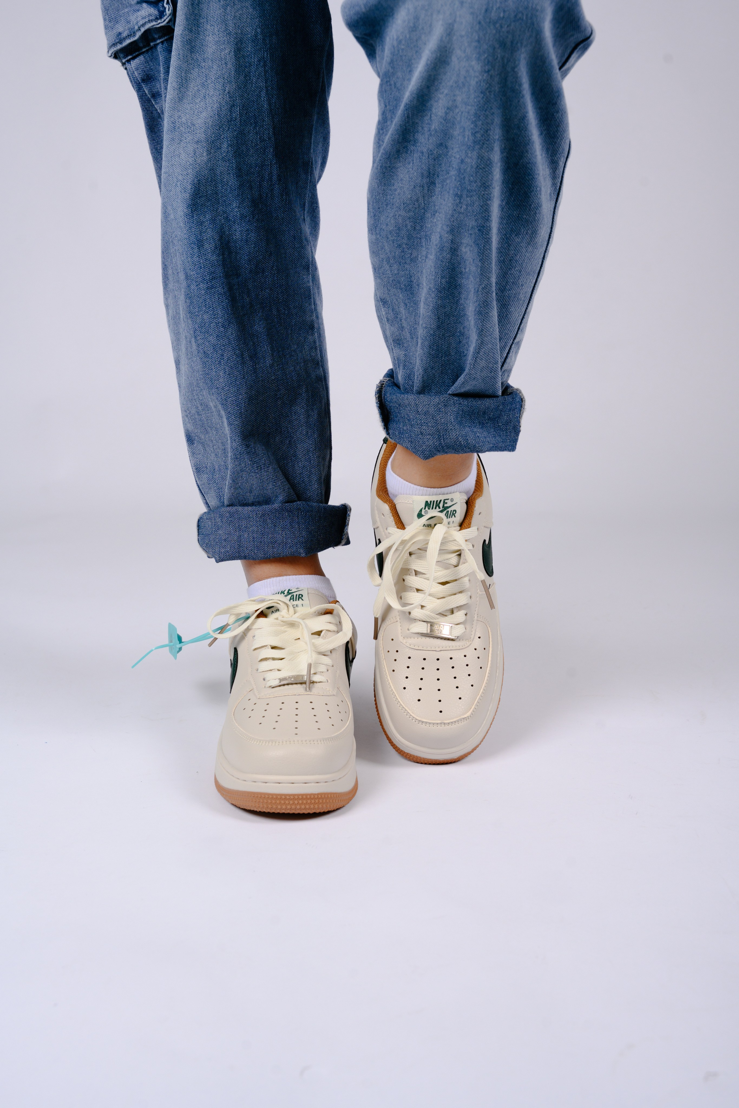 Кроссовки для wb. Фотограф в Красноярске