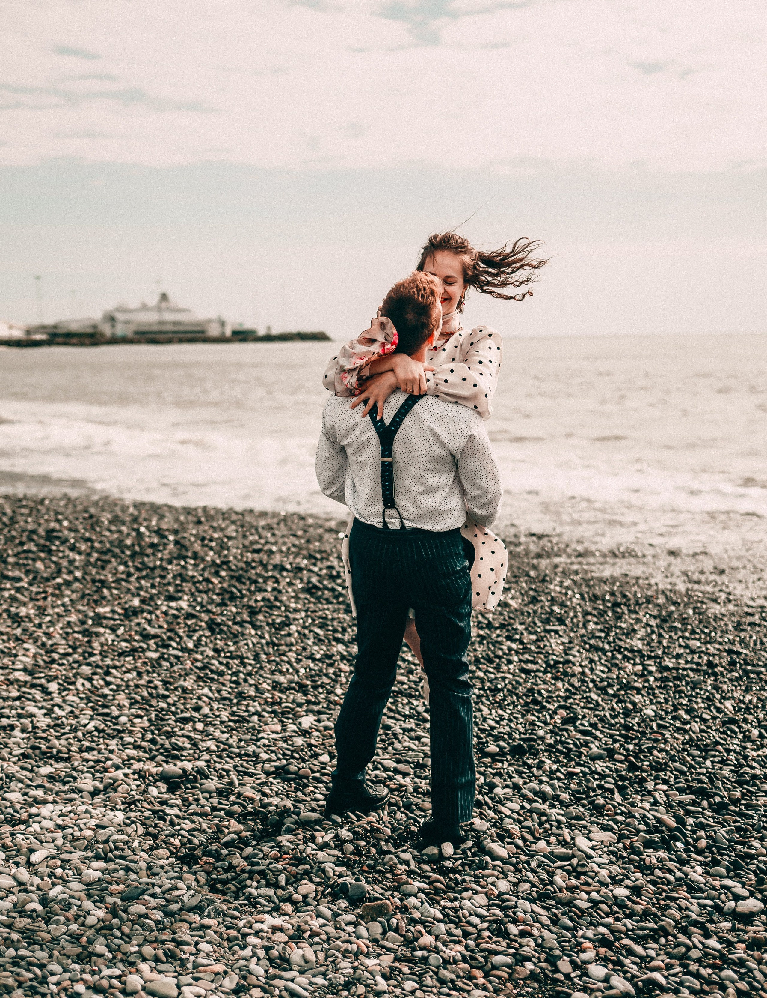 Сливовый сад, морпорт, пляж Ривьера. Свадебный и семейный фотограф София Невская