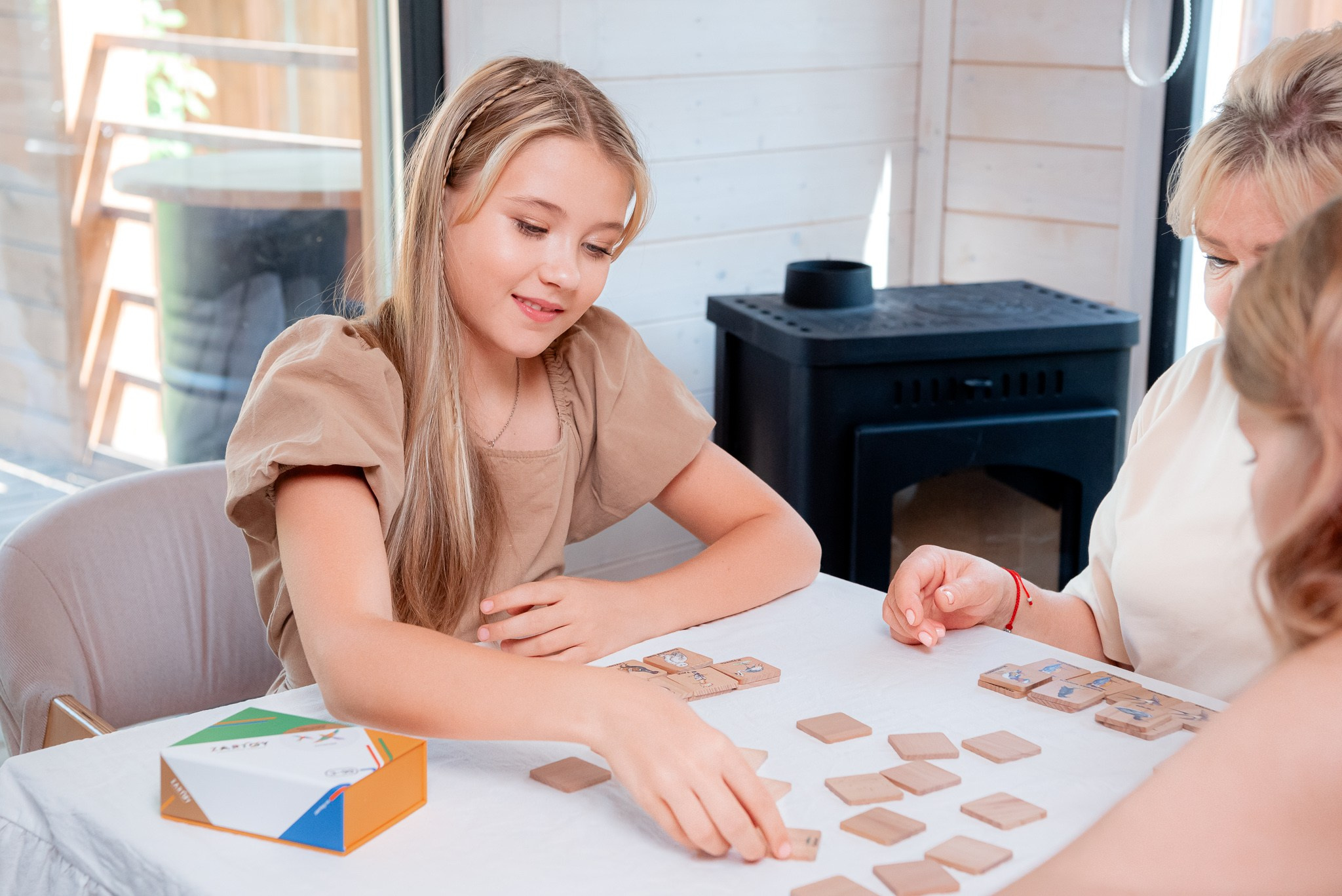 Рекламная съёмка для Царицынской игрушки с семьёй Клюс в Волгограде. Фотограф в Волгограде и Волжском Александр Горбань