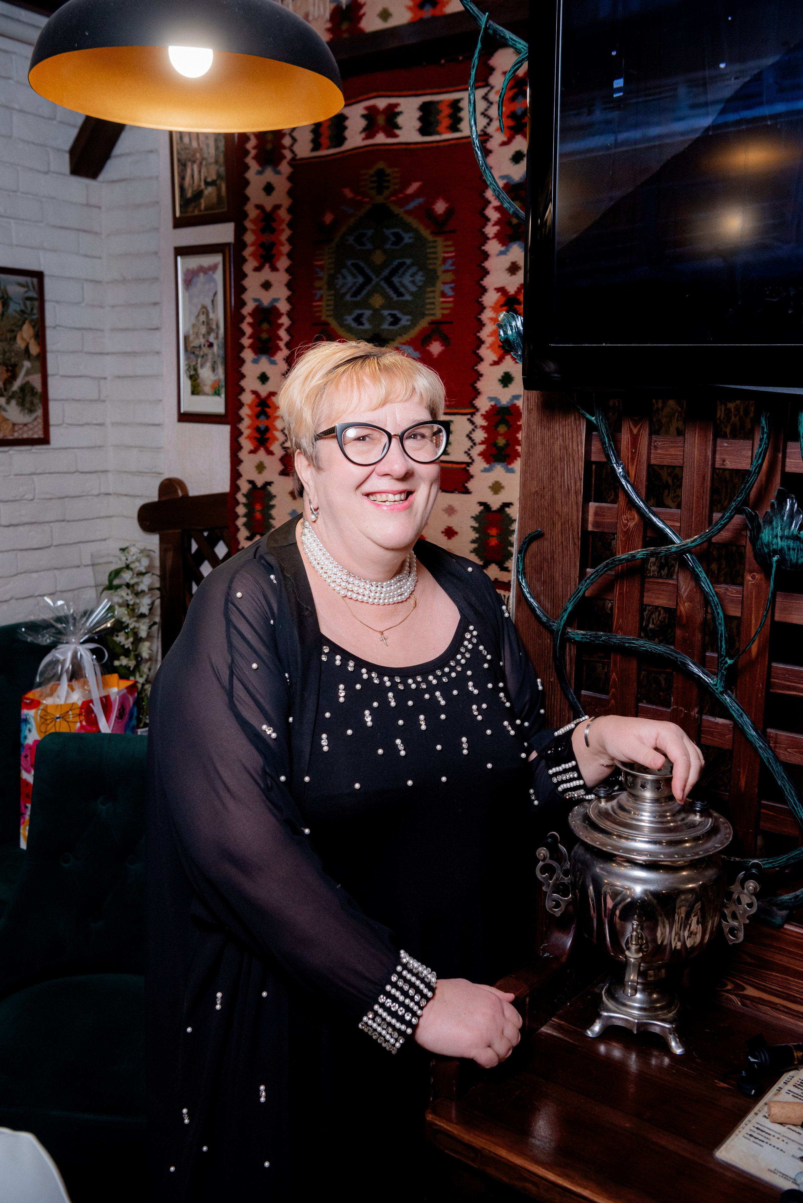 Ирина в кафе Тамада. Фотограф в Волгограде и Волжском Александр Горбань