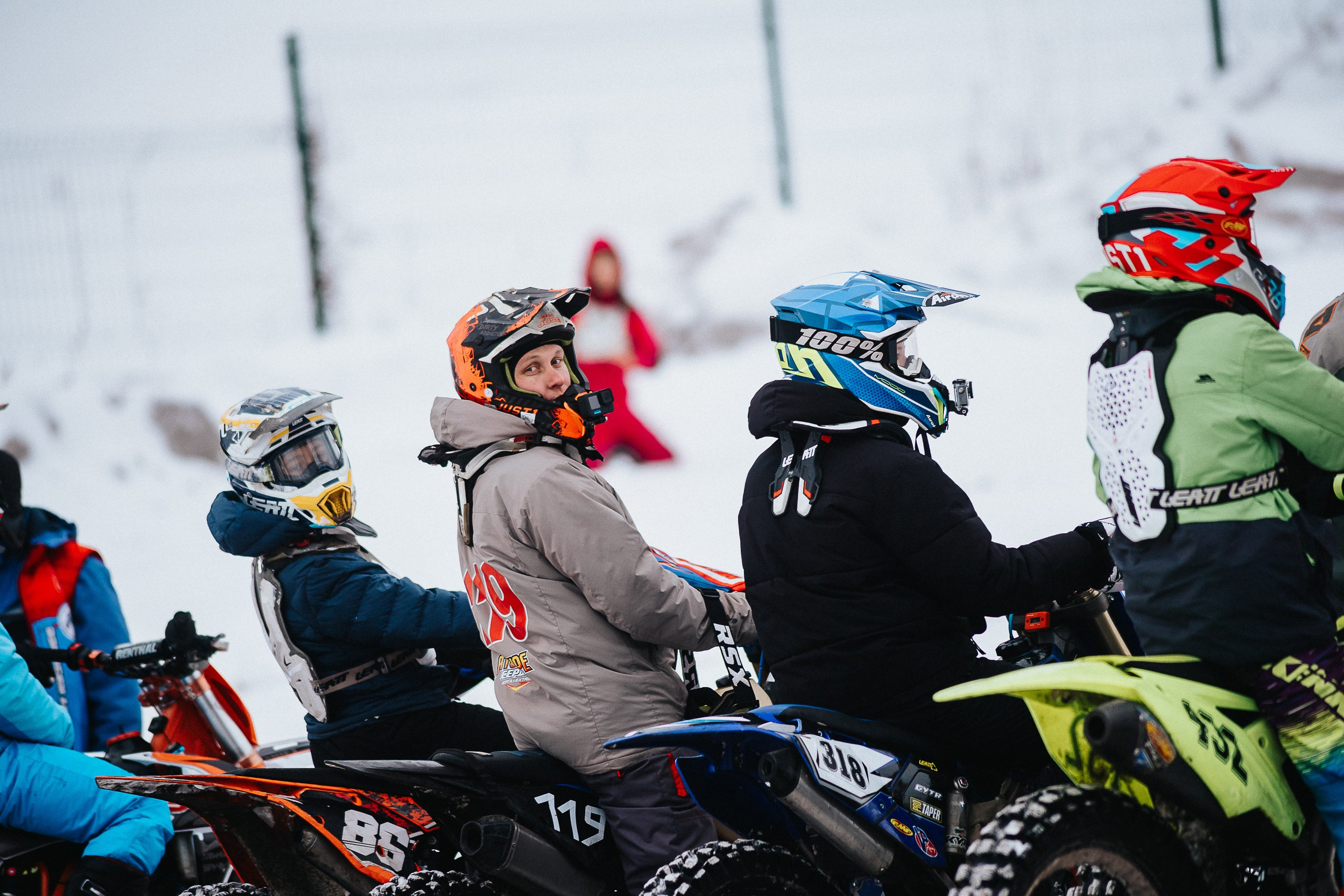 29.12.2024 — Праздничная тренировка на мотоциклетной трассе Люскус. Репортажный фотограф в Кемерово