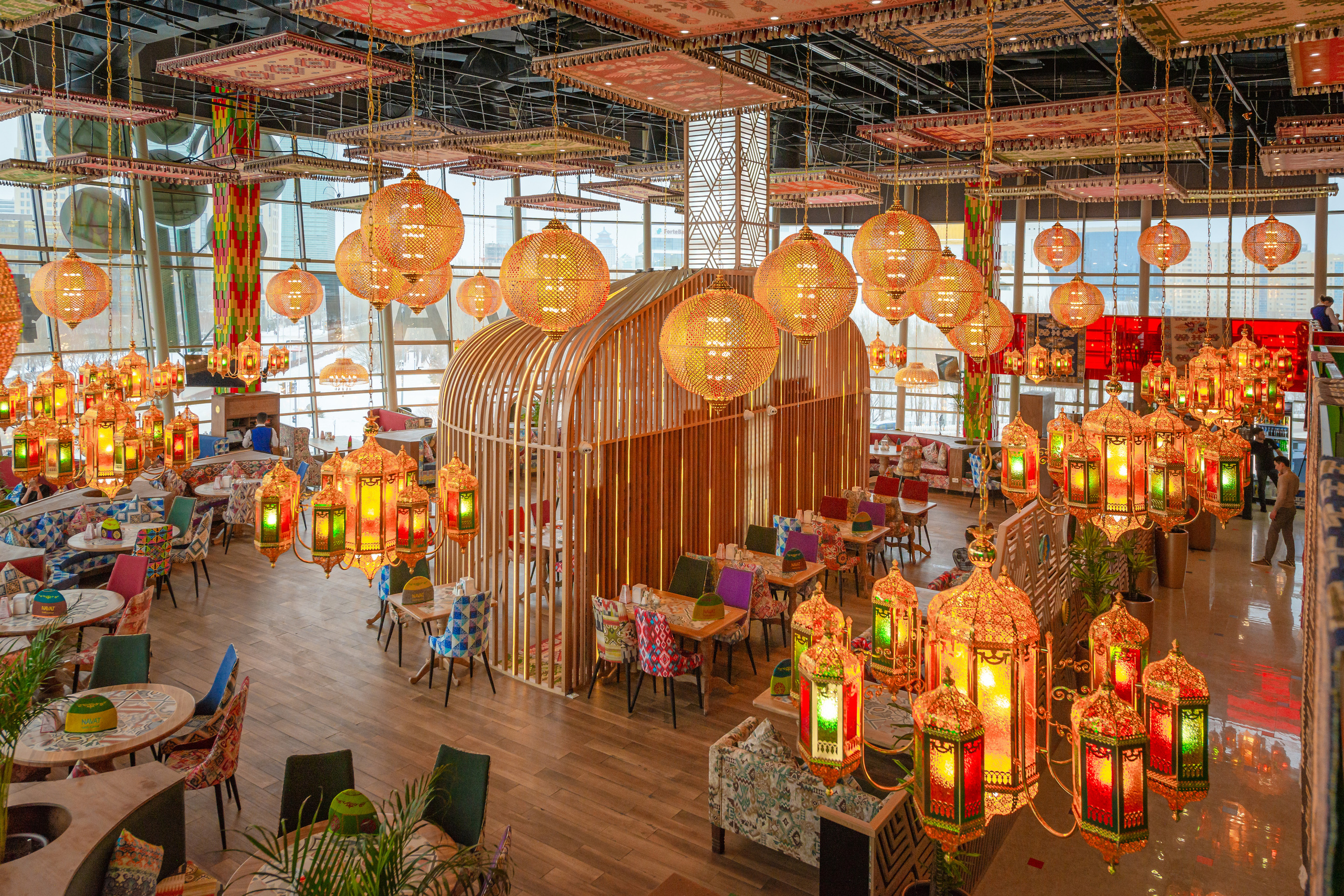 Интерьерная съемка ресторана NAVAT в ТРЦ «Asia Park». Фотограф-дизайнер Лейла Кабди