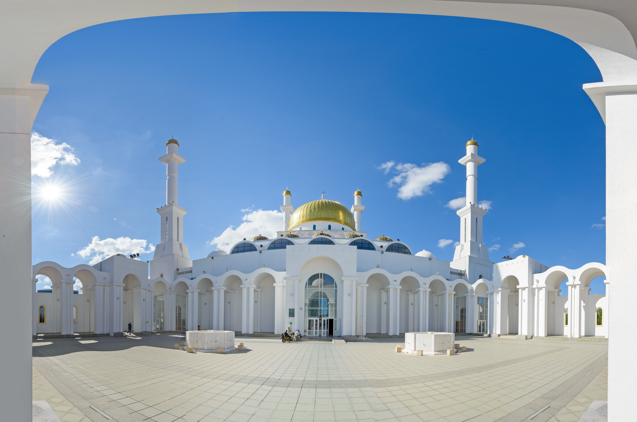 ДОСТОПРИМЕЧАТЕЛЬНОСТИ СТОЛИЦЫ. Фотограф-дизайнер Лейла Кабди