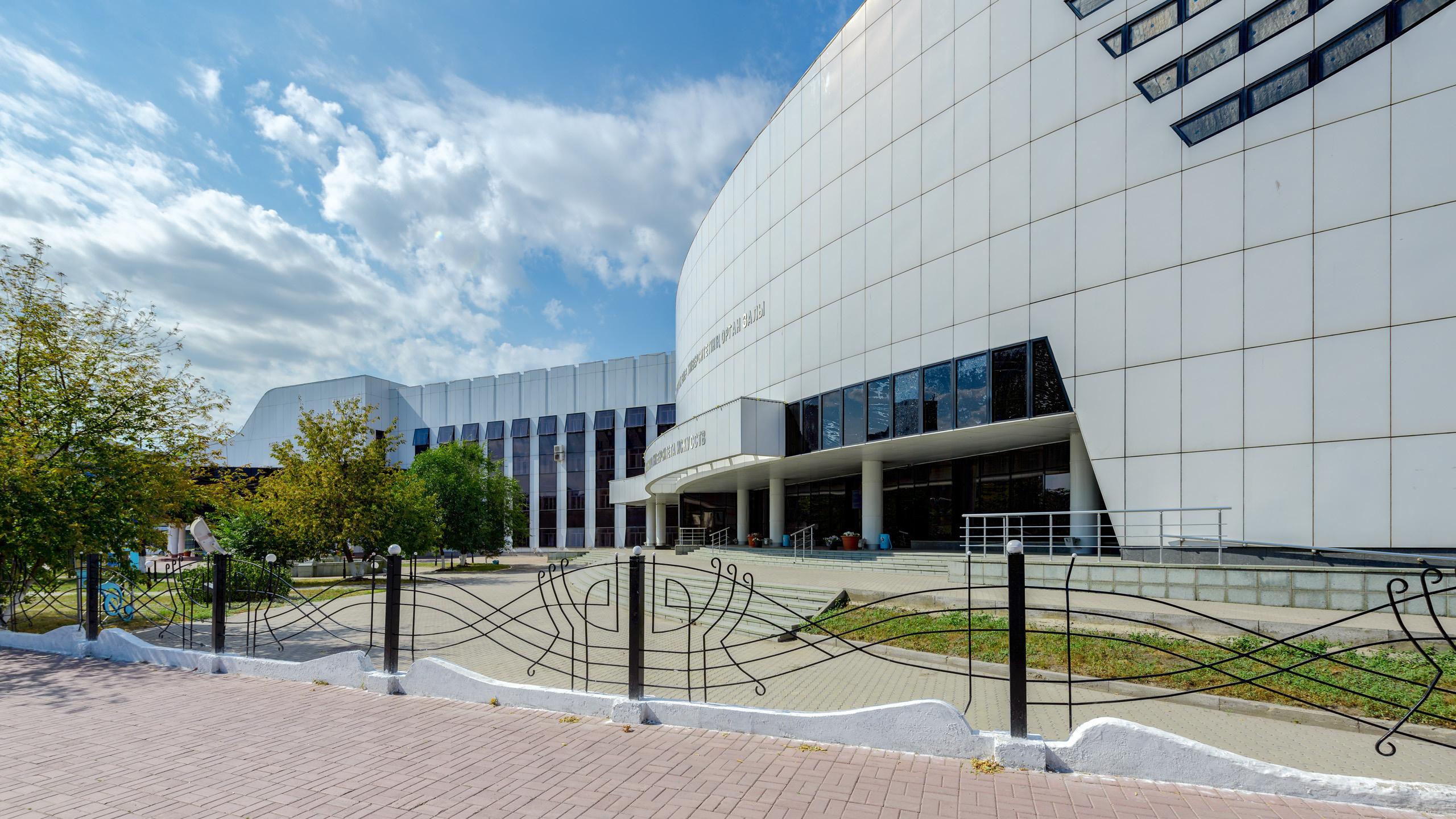 ДОСТОПРИМЕЧАТЕЛЬНОСТИ СТОЛИЦЫ. Фотограф-дизайнер Лейла Кабди