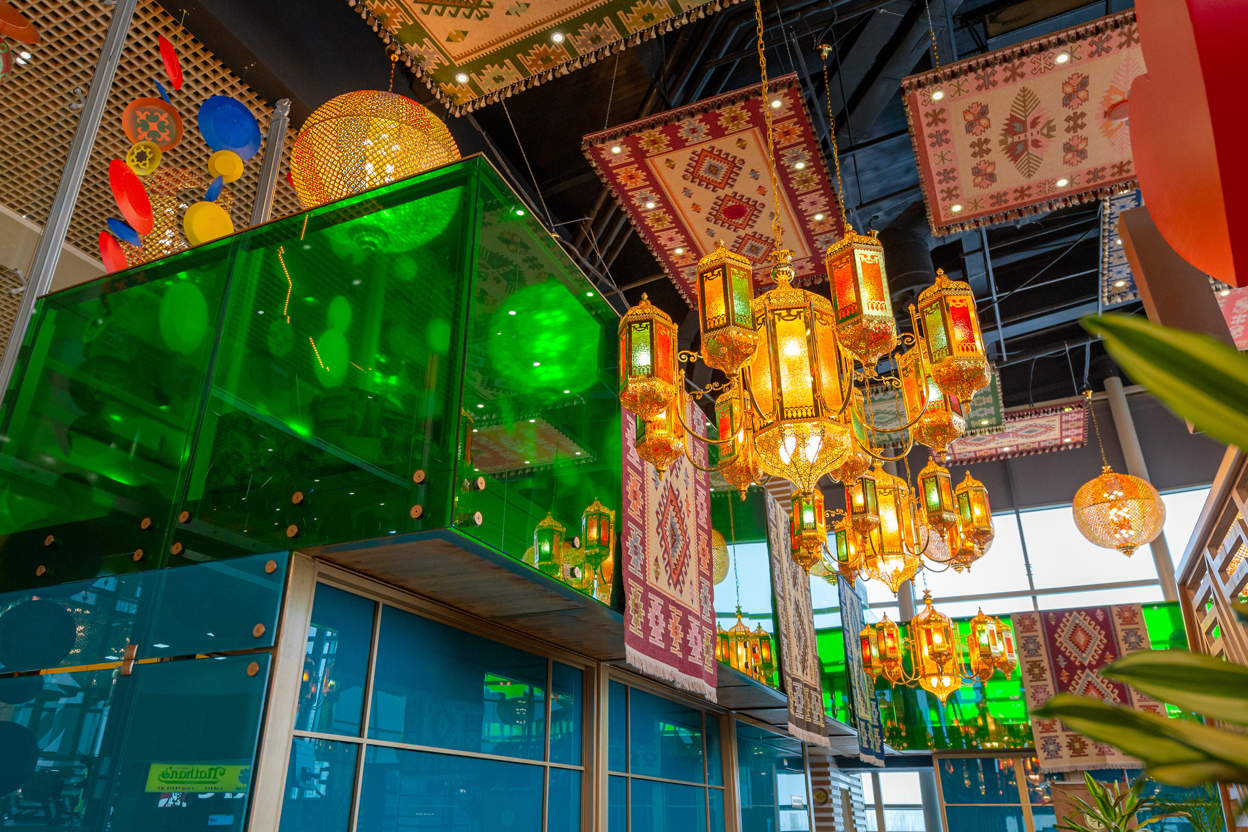 Интерьерная съемка ресторана NAVAT в ТРЦ «Asia Park». Фотограф-дизайнер Лейла Кабди