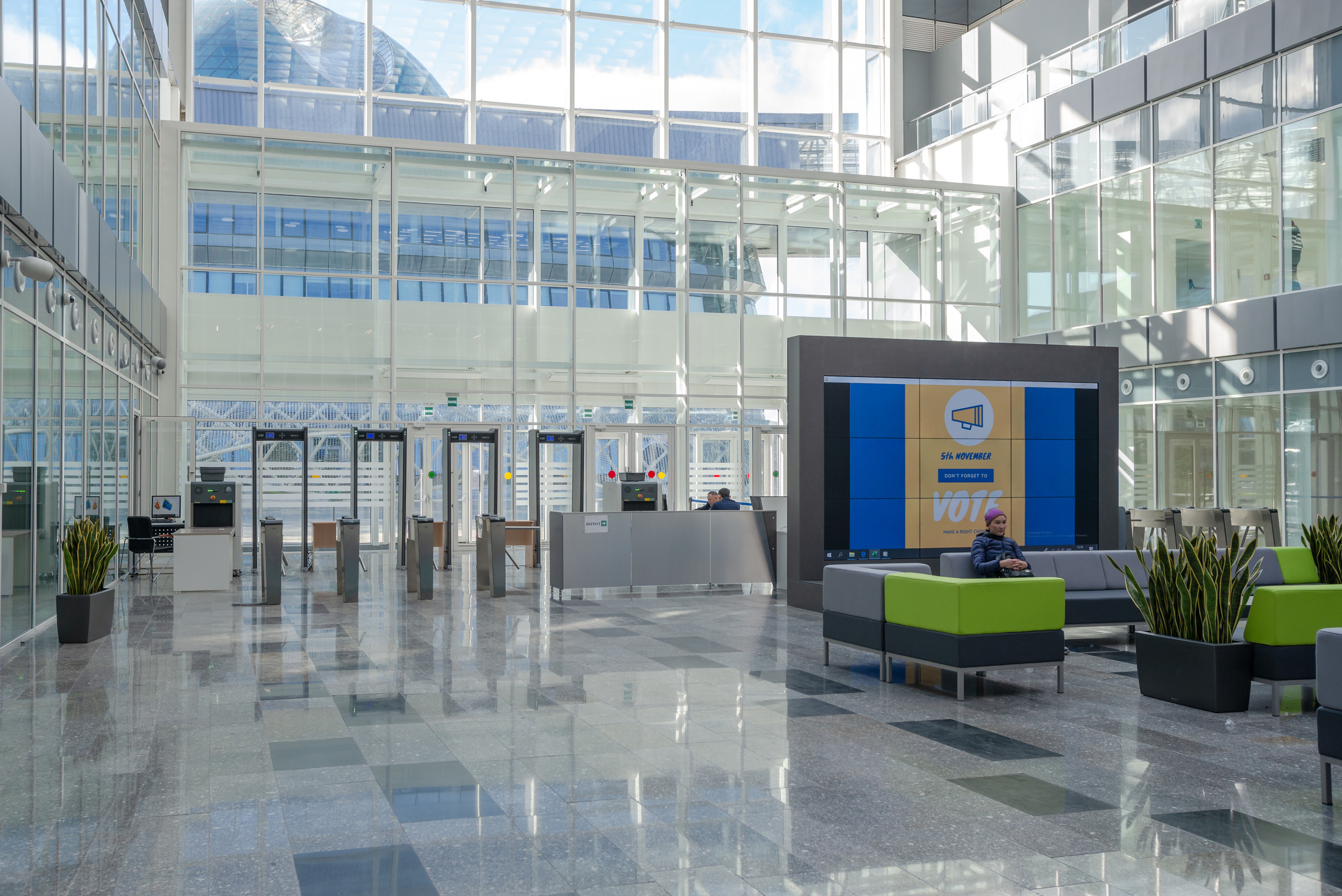 Презентационная съемка IT UNIVERCITY. Фотограф-дизайнер Лейла Кабди