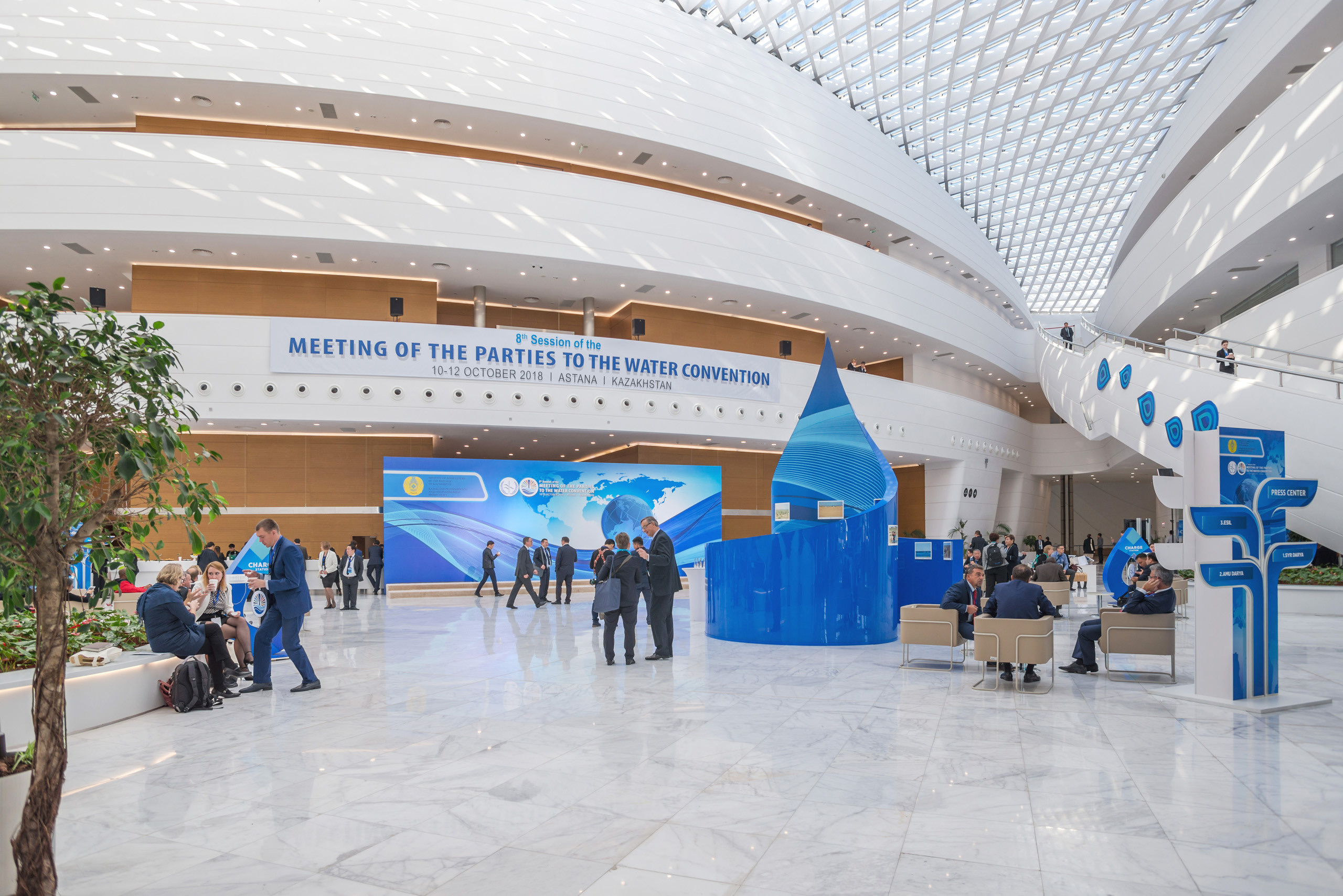 Репортажная съемка сессии ООН в Астане по проблемам воды. Фотограф-дизайнер Лейла Кабди