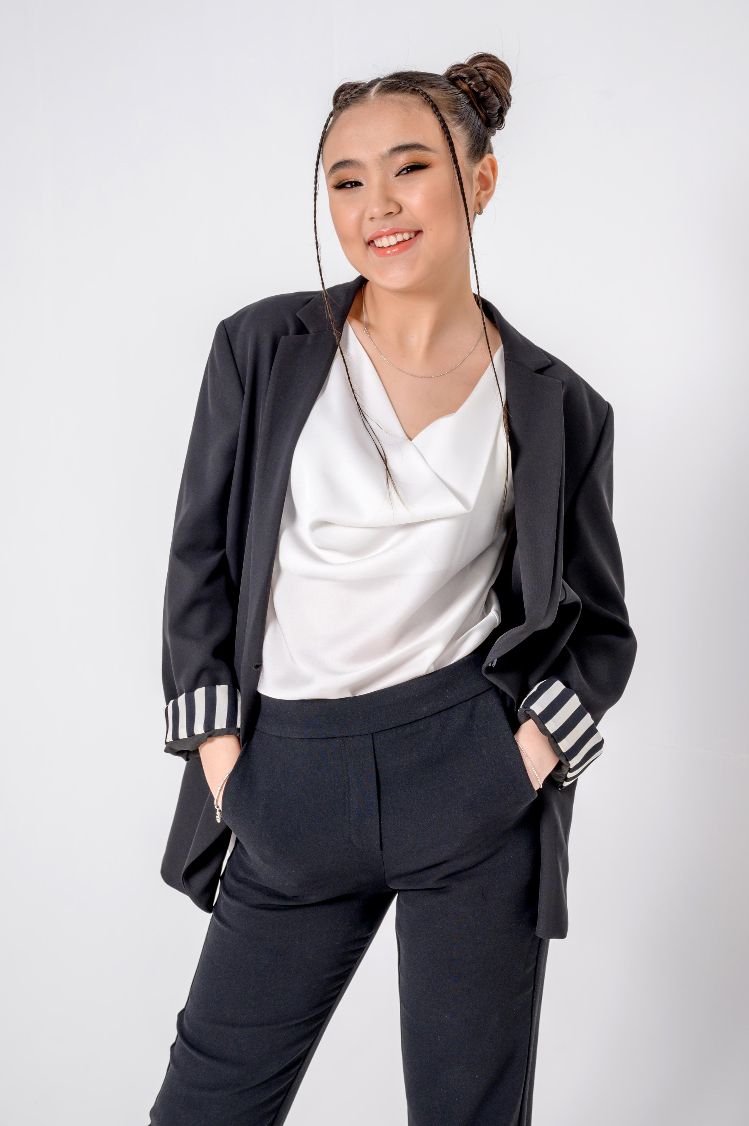 Фотограф Лейла Кабди. Съемка на циклораме и бьюти-съемка. Фотограф-дизайнер Лейла Кабди