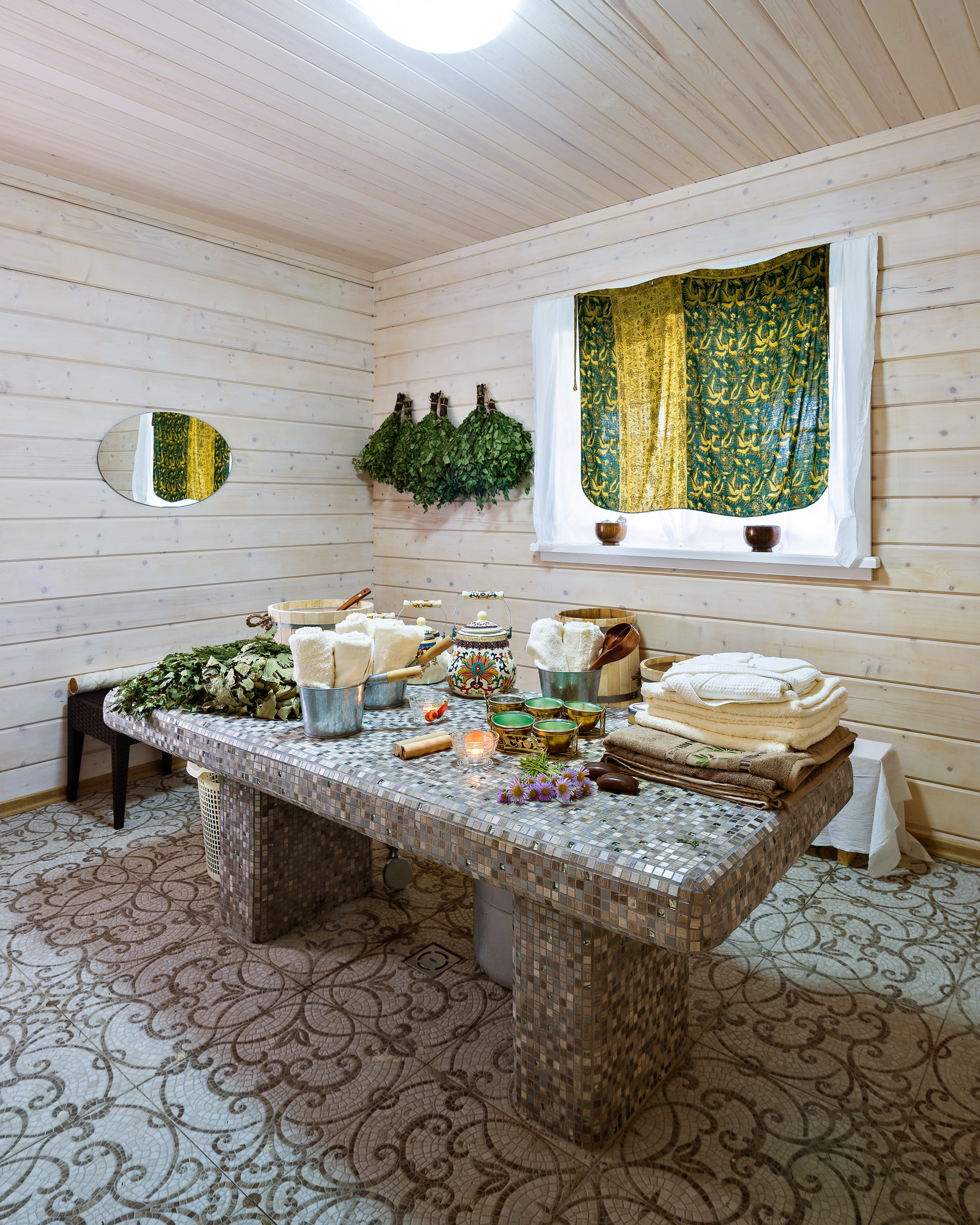 Комплекс КРЫМСКИЕ БАНИ на оз.Щучье. Фотограф-дизайнер Лейла Кабди