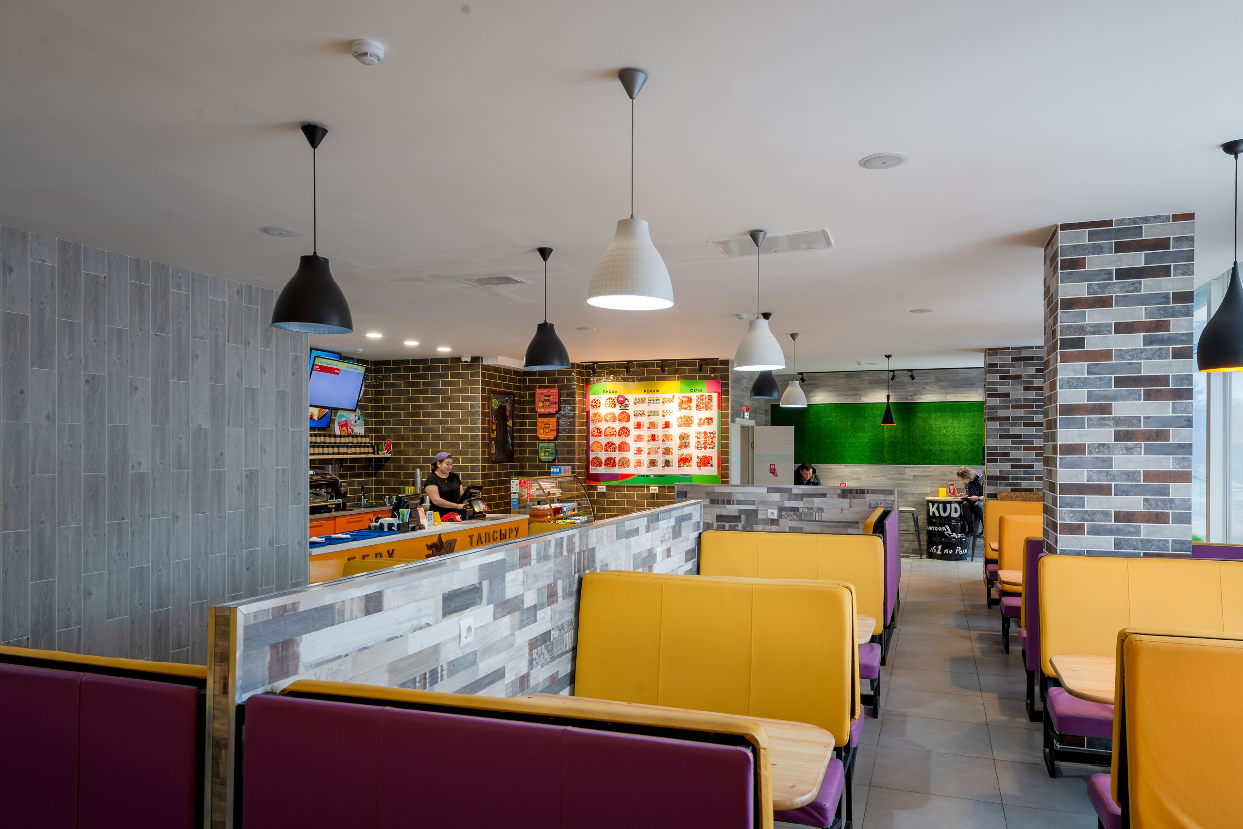 Интерьерная съемка для пиццерии KUDU. Фотограф-дизайнер Лейла Кабди