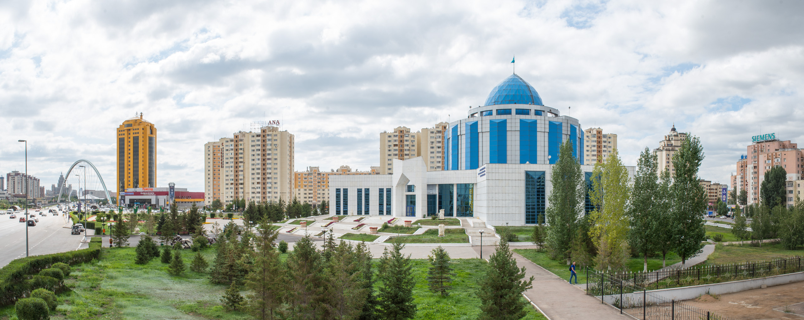 ДОСТОПРИМЕЧАТЕЛЬНОСТИ СТОЛИЦЫ. Фотограф-дизайнер Лейла Кабди