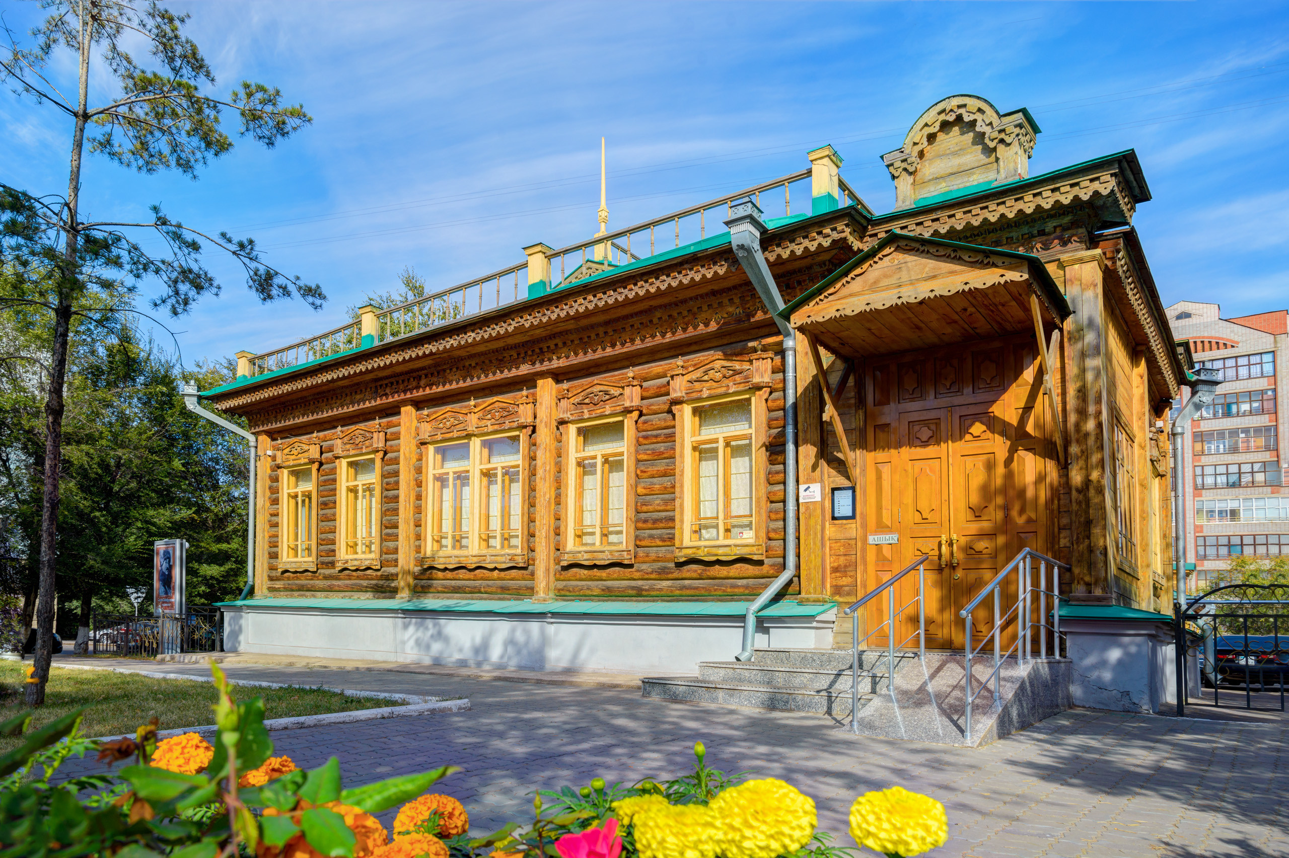 ДОСТОПРИМЕЧАТЕЛЬНОСТИ СТОЛИЦЫ. Фотограф-дизайнер Лейла Кабди