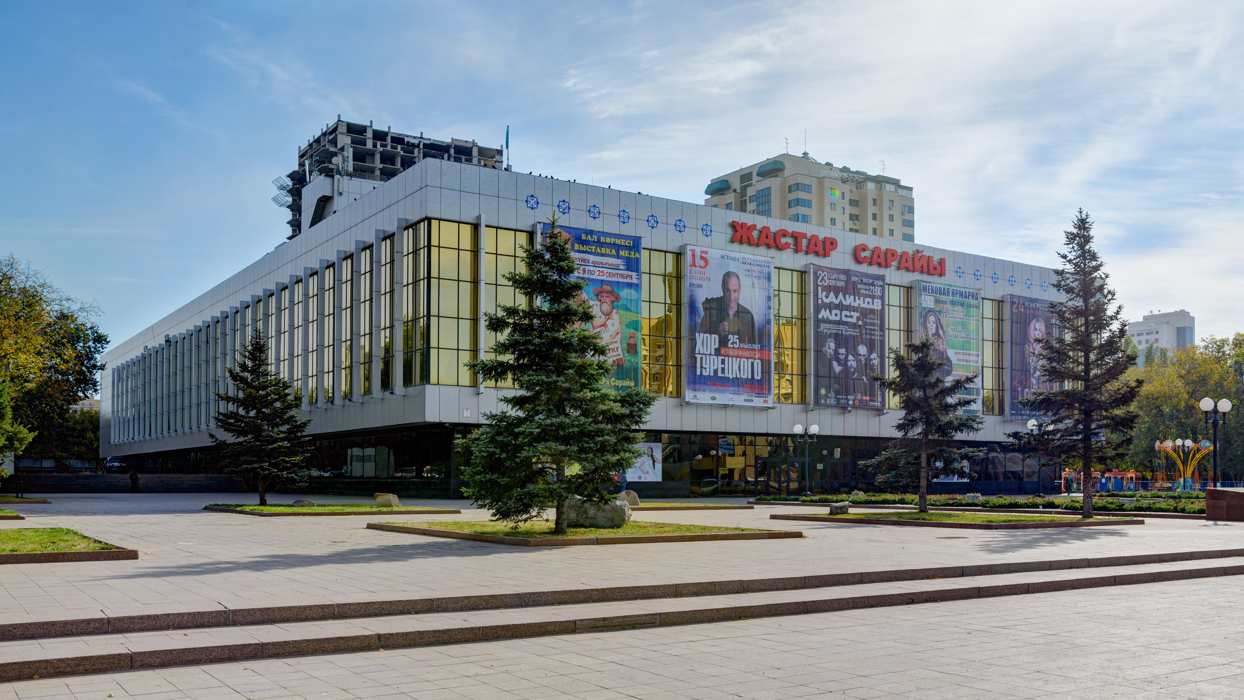 ДОСТОПРИМЕЧАТЕЛЬНОСТИ СТОЛИЦЫ. Фотограф-дизайнер Лейла Кабди