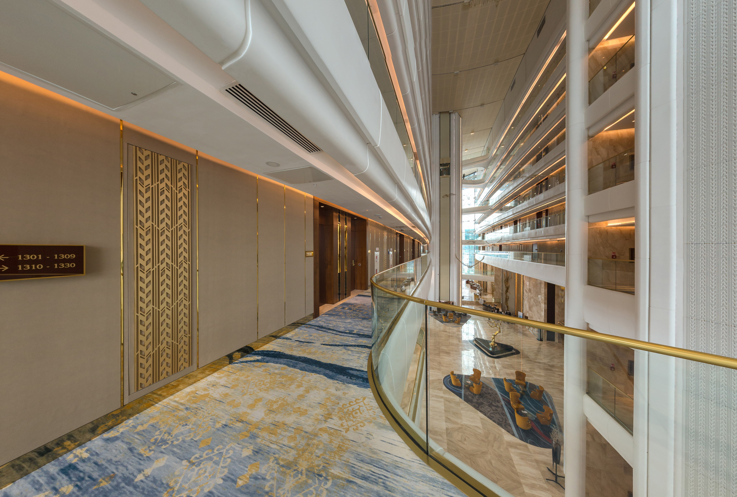 Портфолийная съемка холлов HILTON ASTANA. Фотограф-дизайнер Лейла Кабди