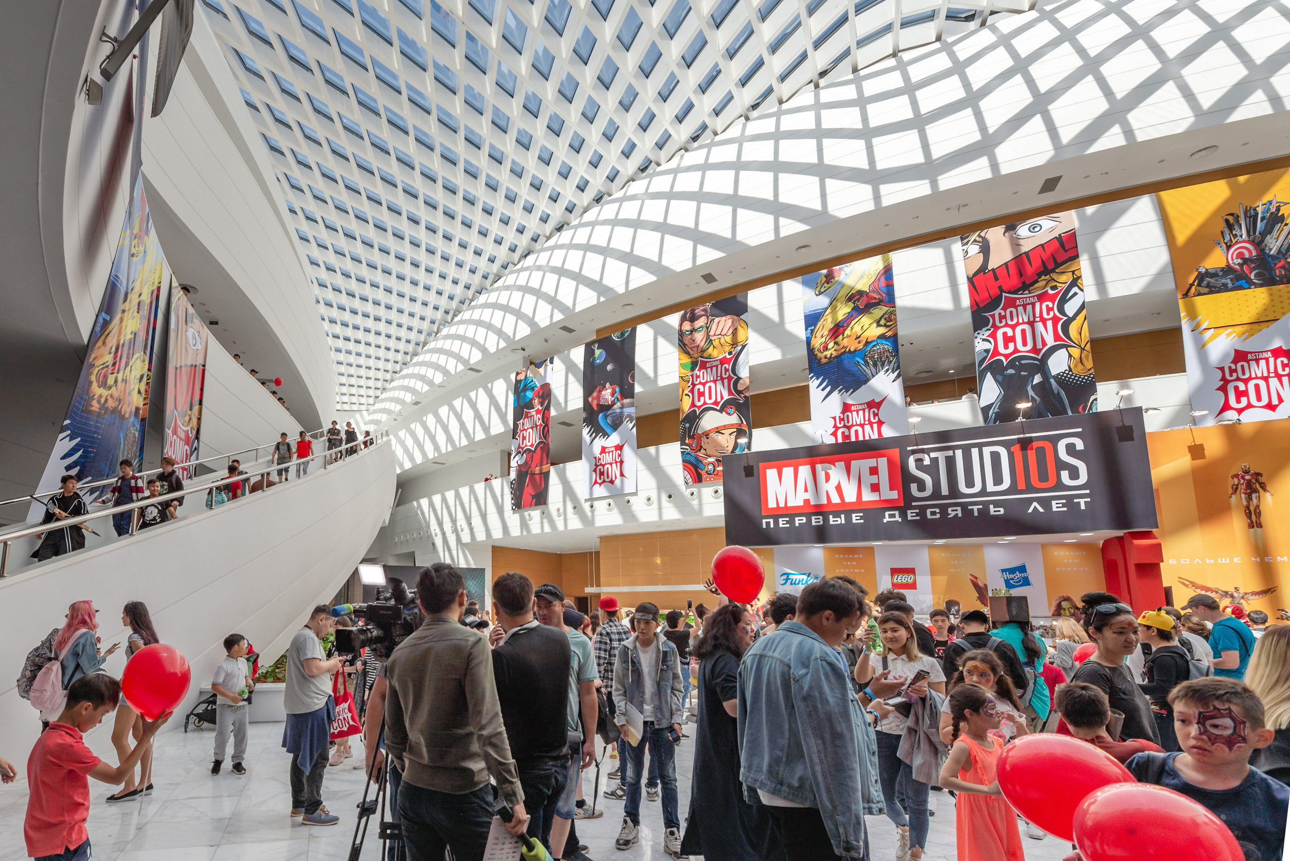 Репортажная съемка фестиваля COMIC CON. Фотограф-дизайнер Лейла Кабди