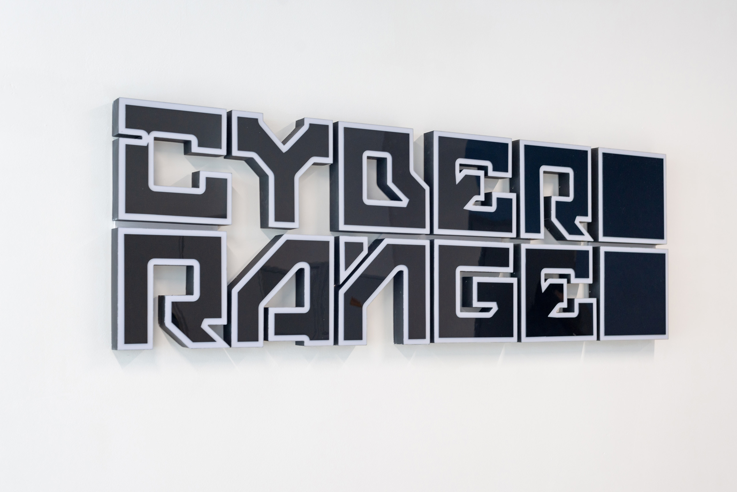 Презентационная съемка IT UNIVERCITY. Фотограф-дизайнер Лейла Кабди