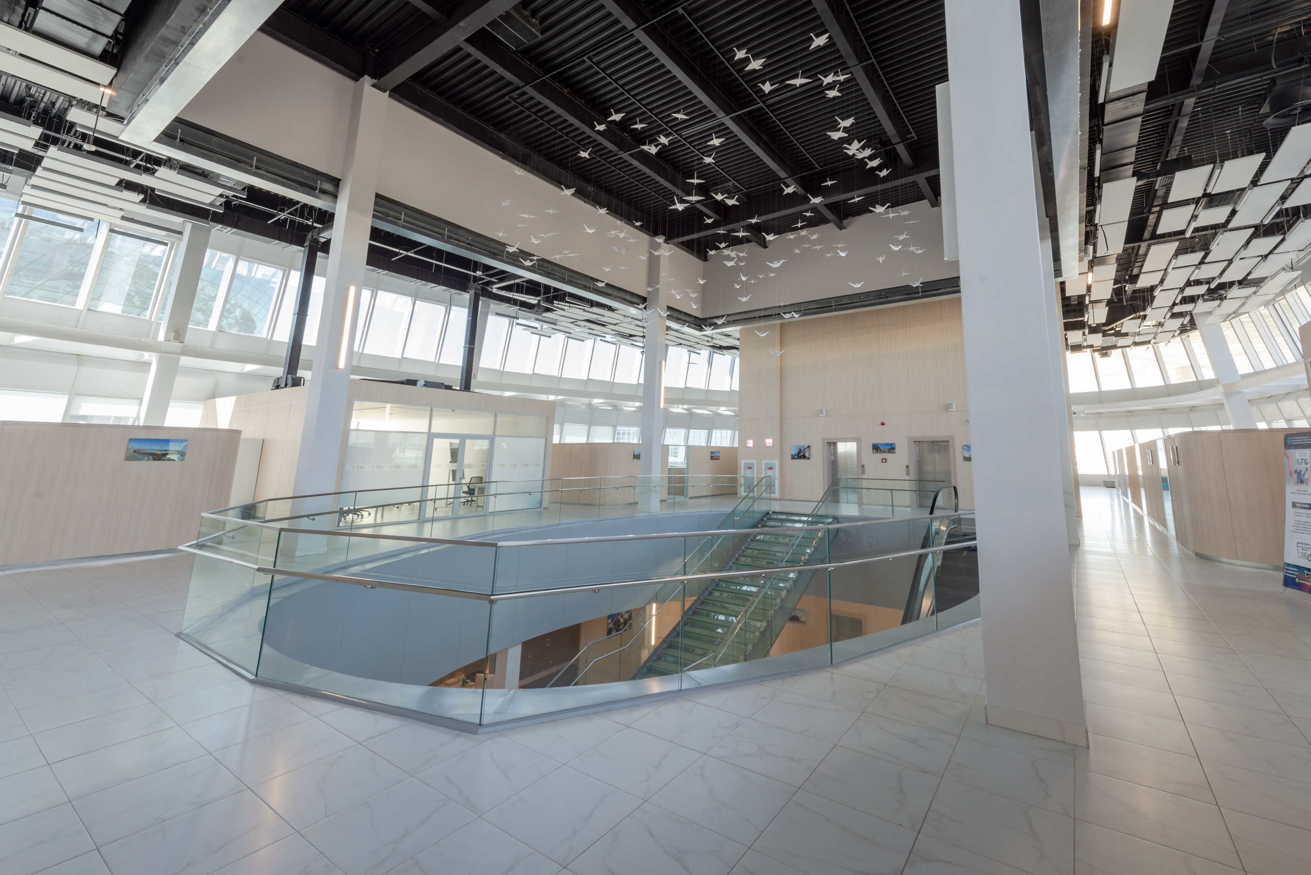 Интерьерная съемка Международного Центра Зеленых Технологий IGTIC. Фотограф-дизайнер Лейла Кабди