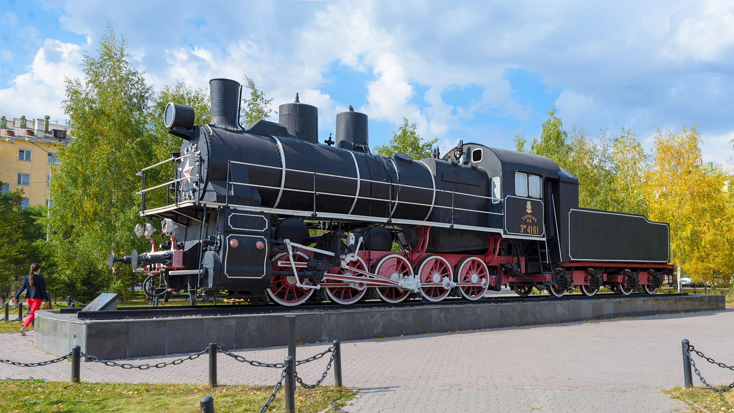 ДОСТОПРИМЕЧАТЕЛЬНОСТИ СТОЛИЦЫ. Фотограф-дизайнер Лейла Кабди